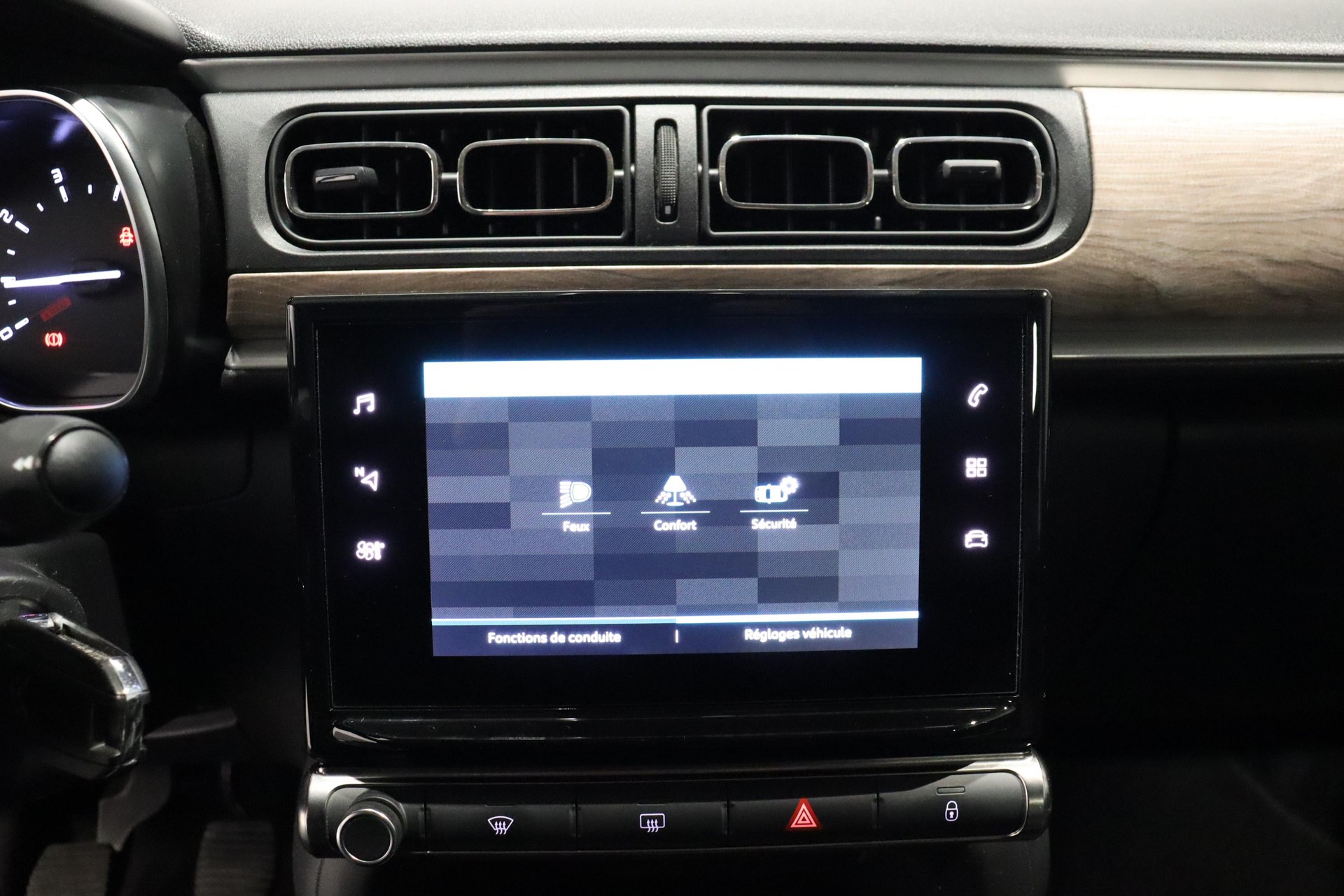 CITROEN C3 1.2 PureTech Swiss Edition+-image-12