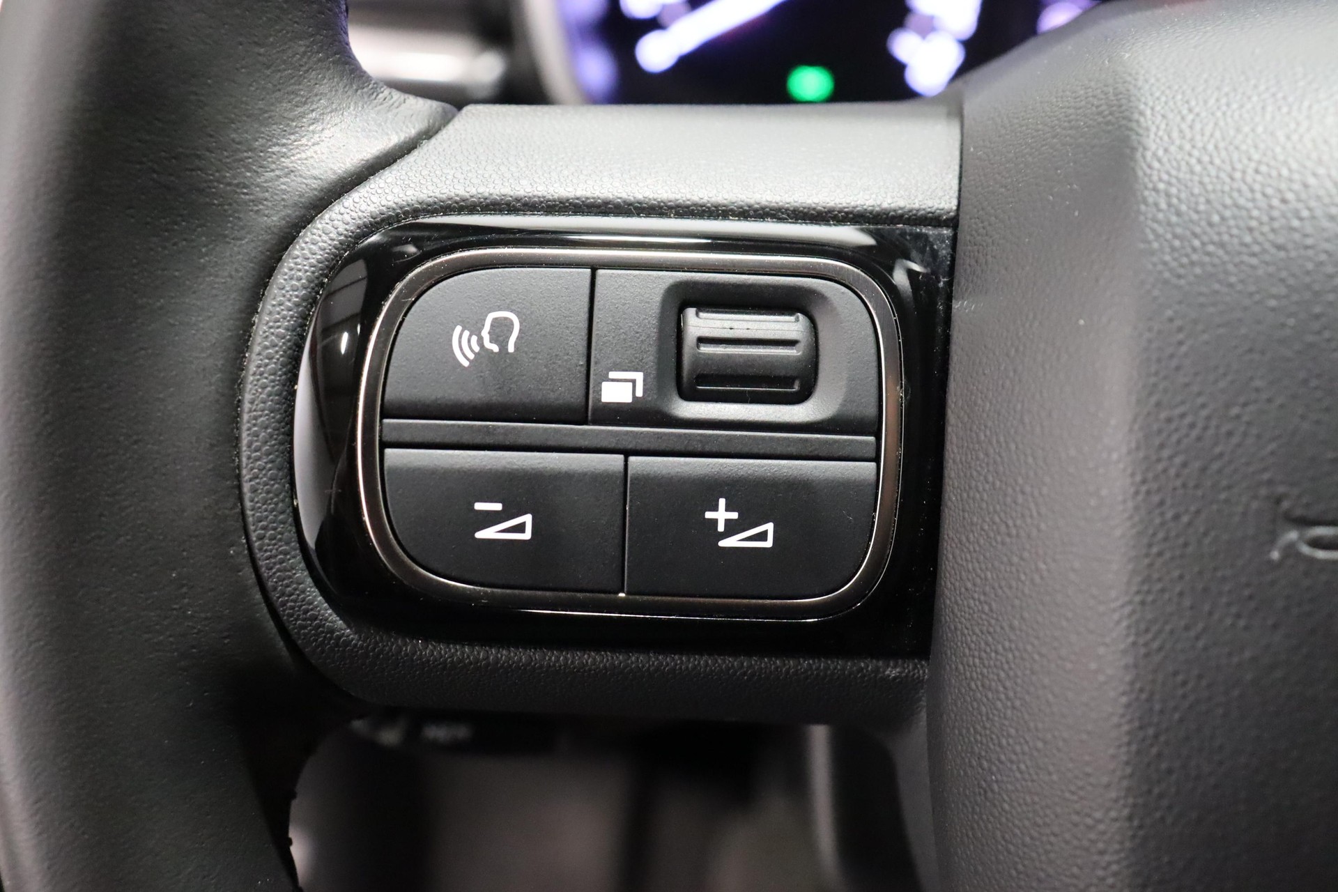 CITROEN C3 1.2 PureTech Swiss Edition+-image-15