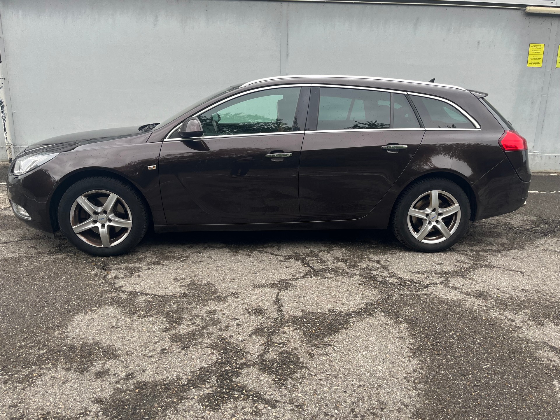 OPEL Insignia ST 2.0 Turbo Sport 4WD Aut.-image-4
