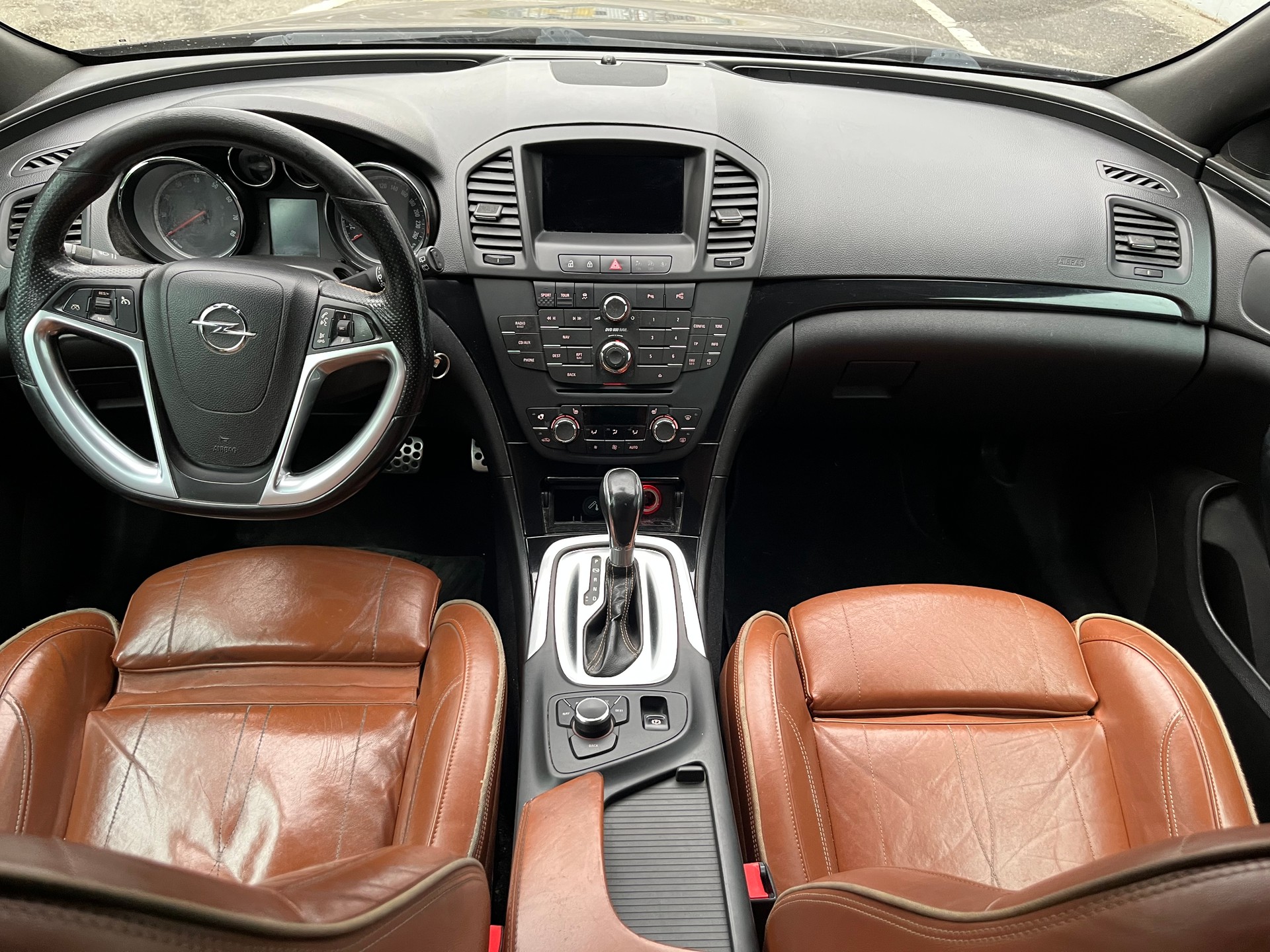 OPEL Insignia ST 2.0 Turbo Sport 4WD Aut.-image-11