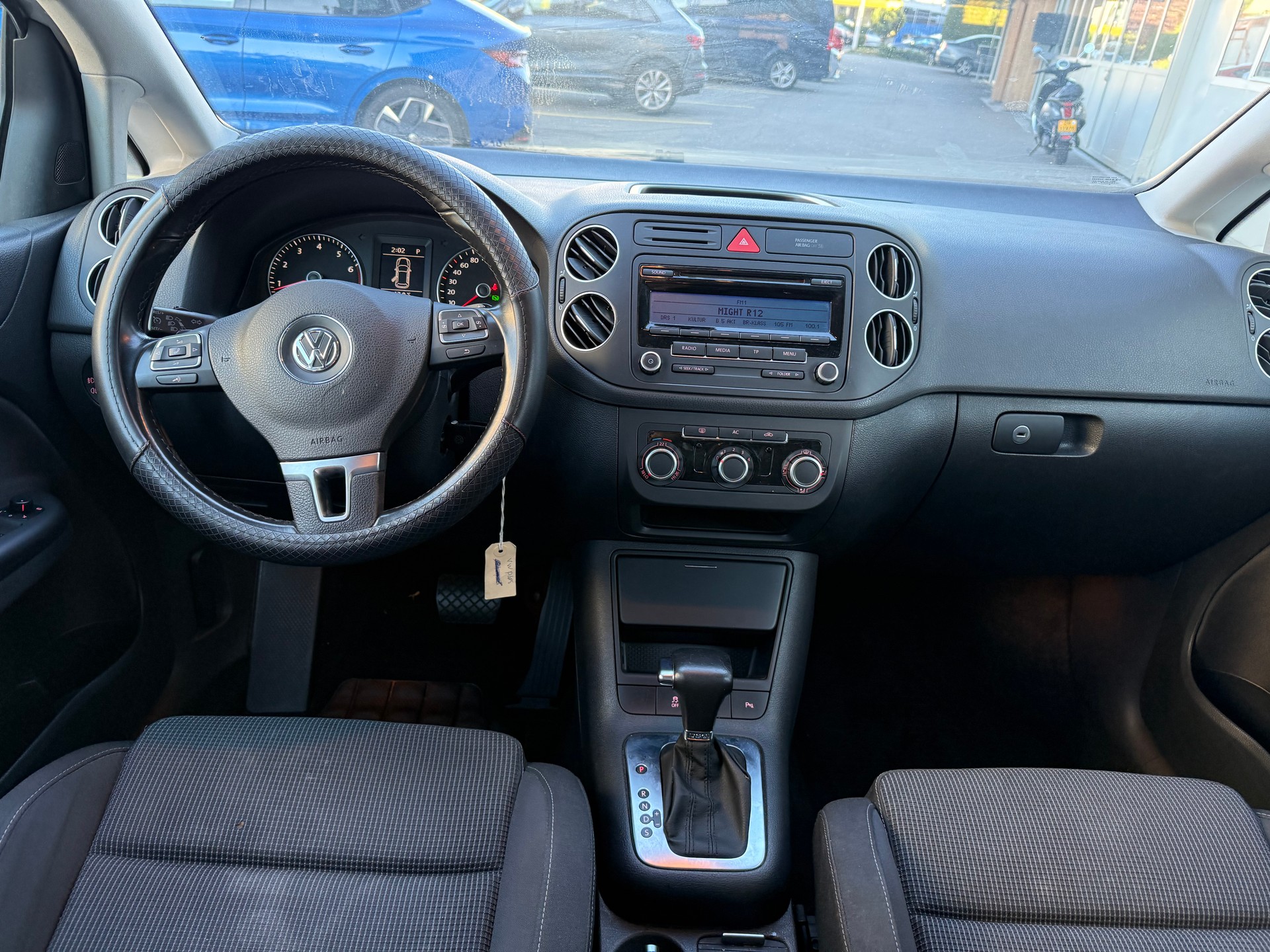 VW Golf Plus 1.2 TSI Team DSG-image-7