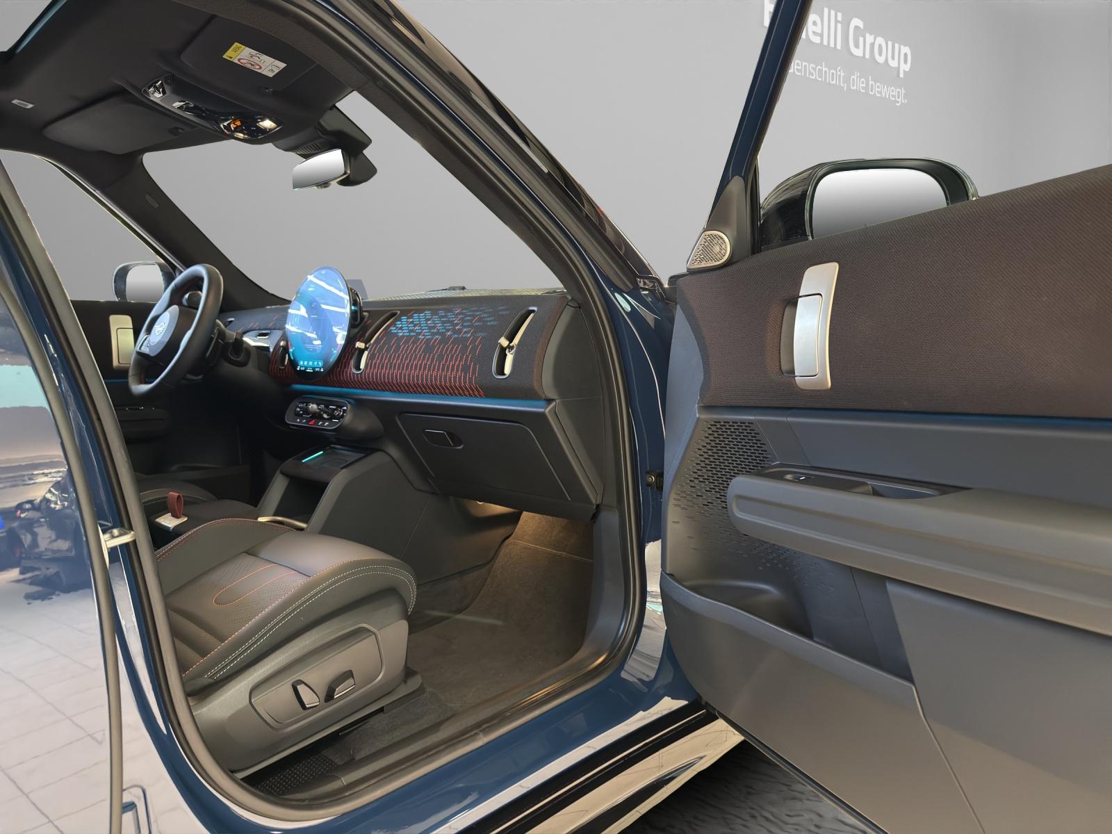 MINI Countryman S John Cooper Works-image-18