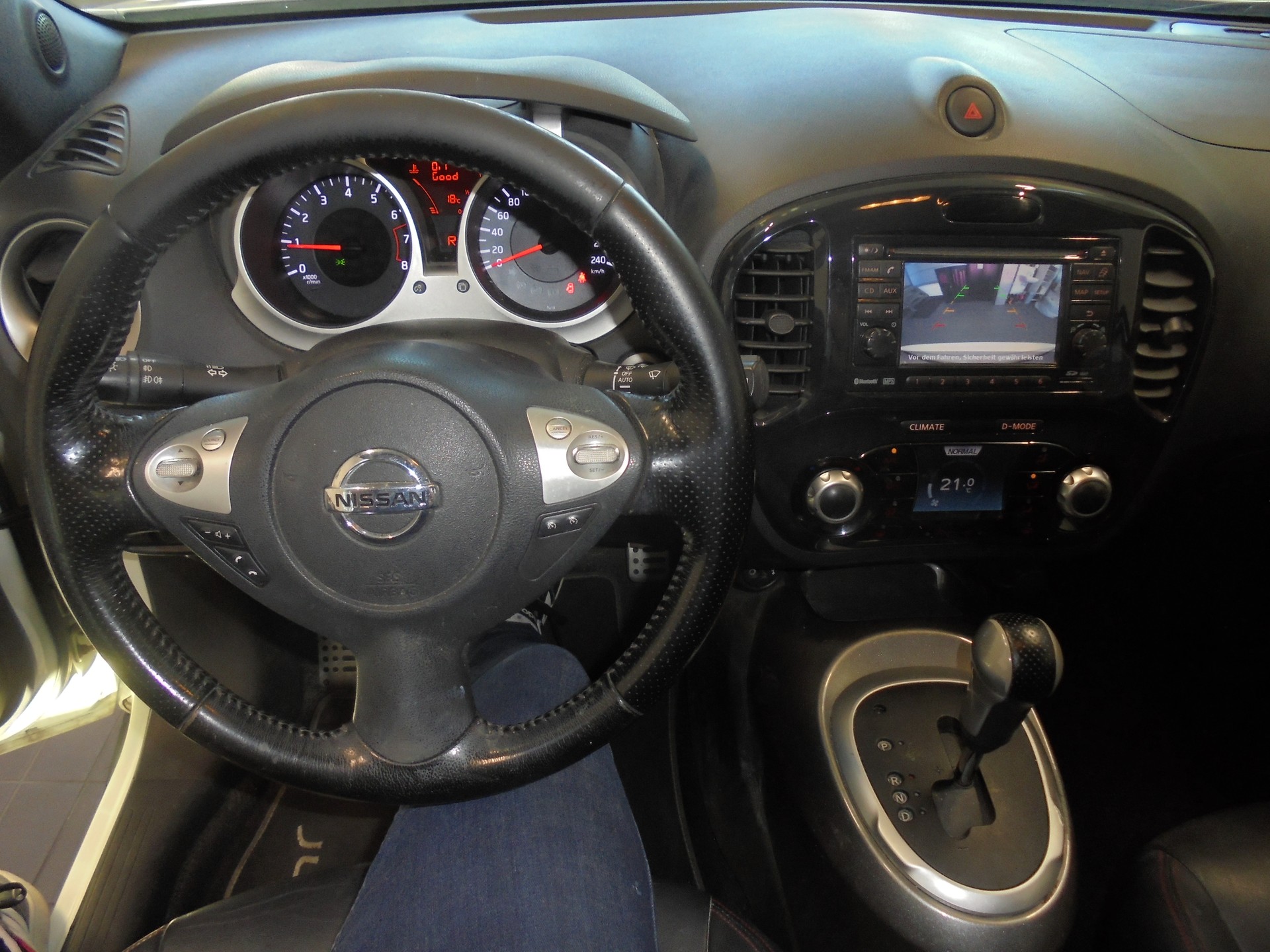 NISSAN Juke 1.6 DIG-T tekna 4x4 Xtronic M-CVT-image-5