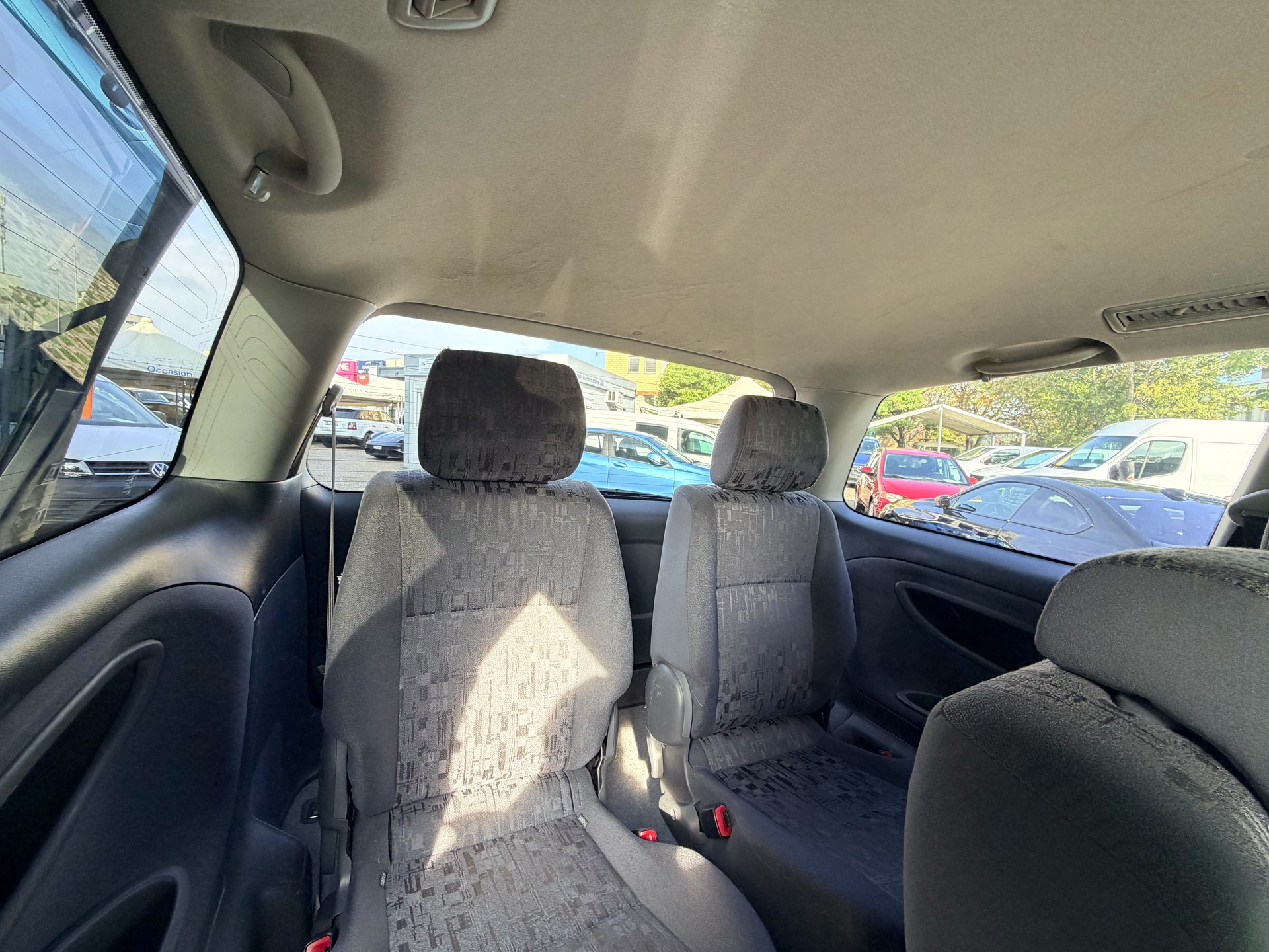 TOYOTA Previa 2.4 Linea Luna-image-11