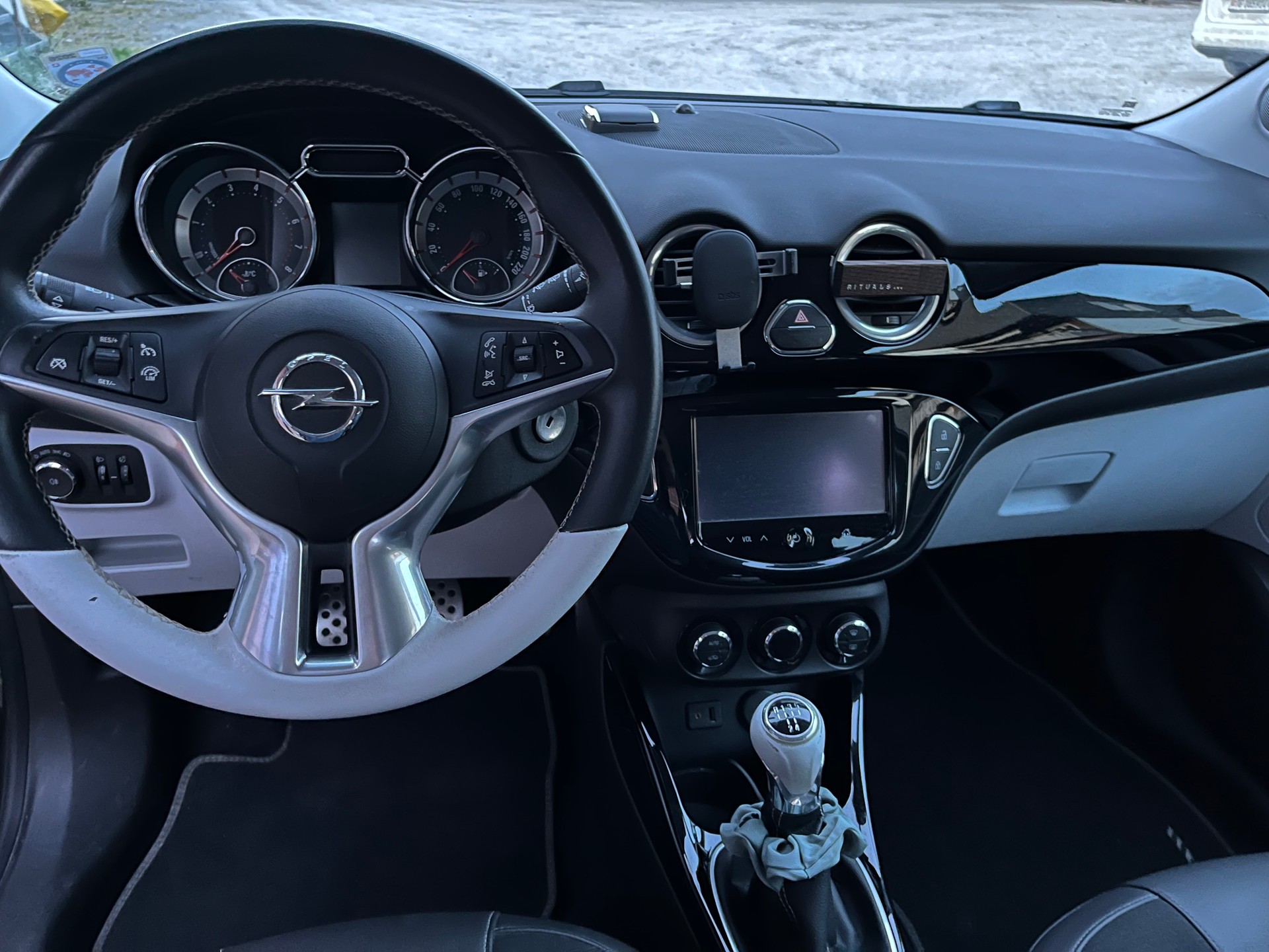 OPEL 1.4i eFLEX Black & White S/S-image-5