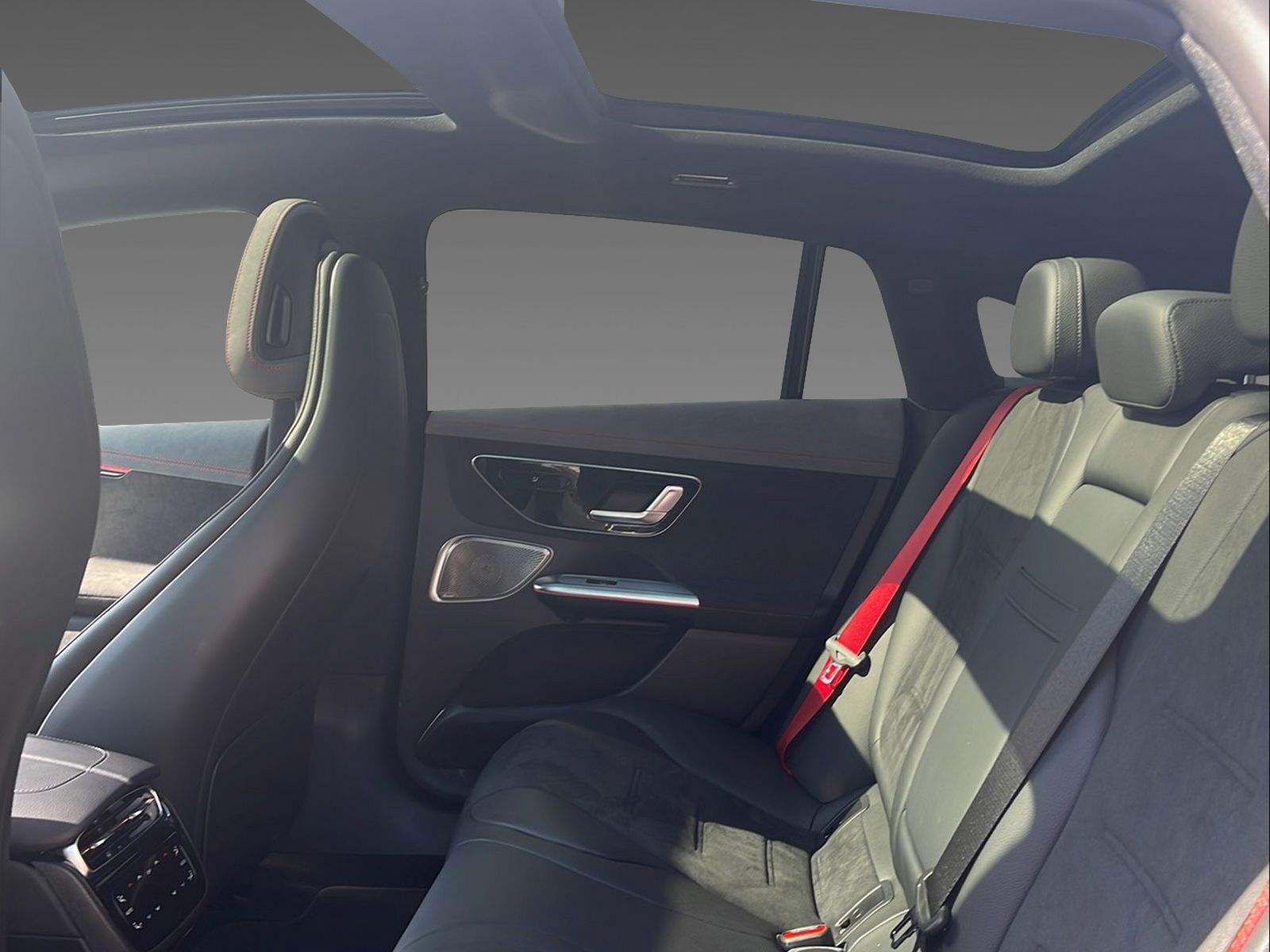 MERCEDES-BENZ EQE 43 4Matic-image-10