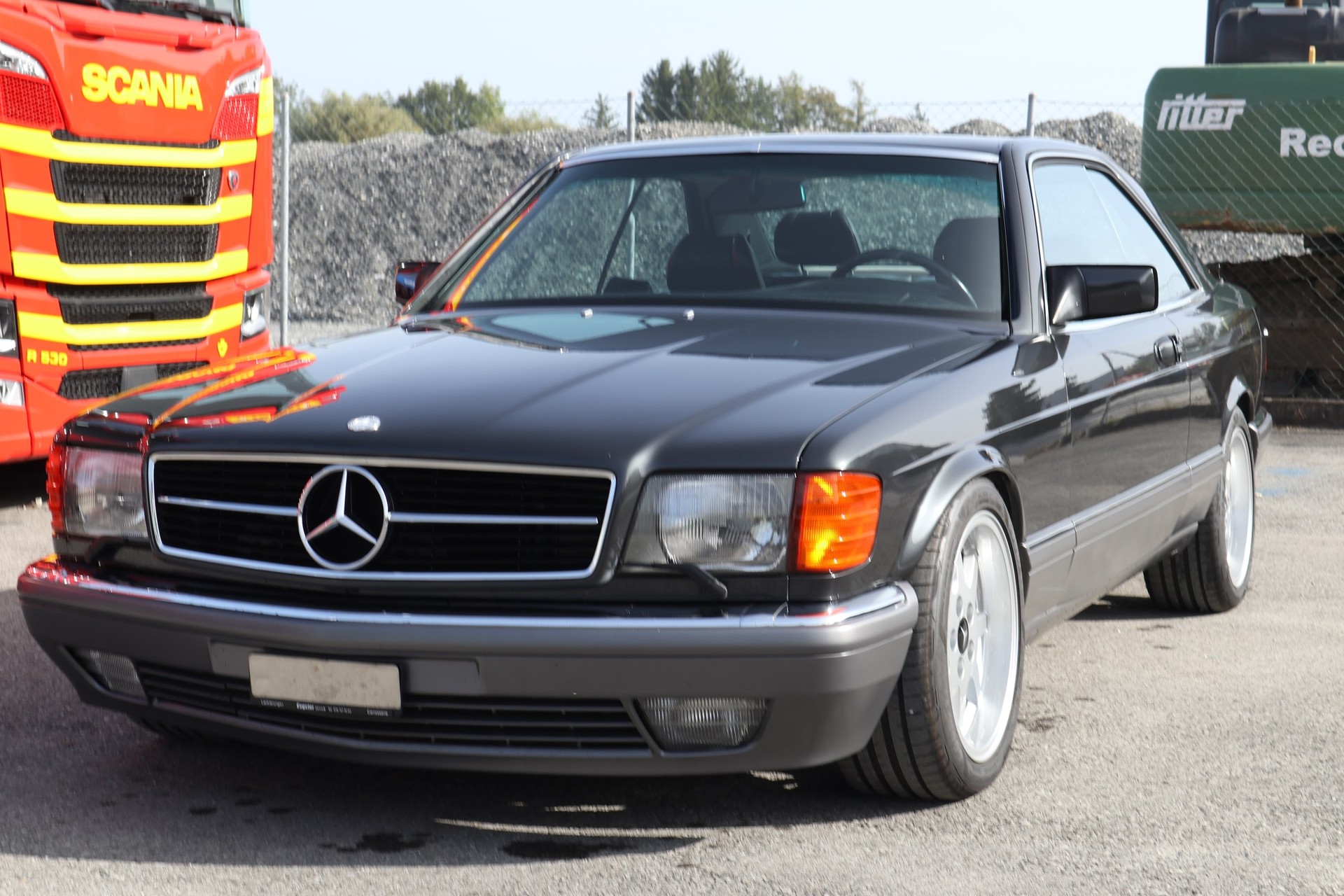 MERCEDES-BENZ 560 SEC Automatic