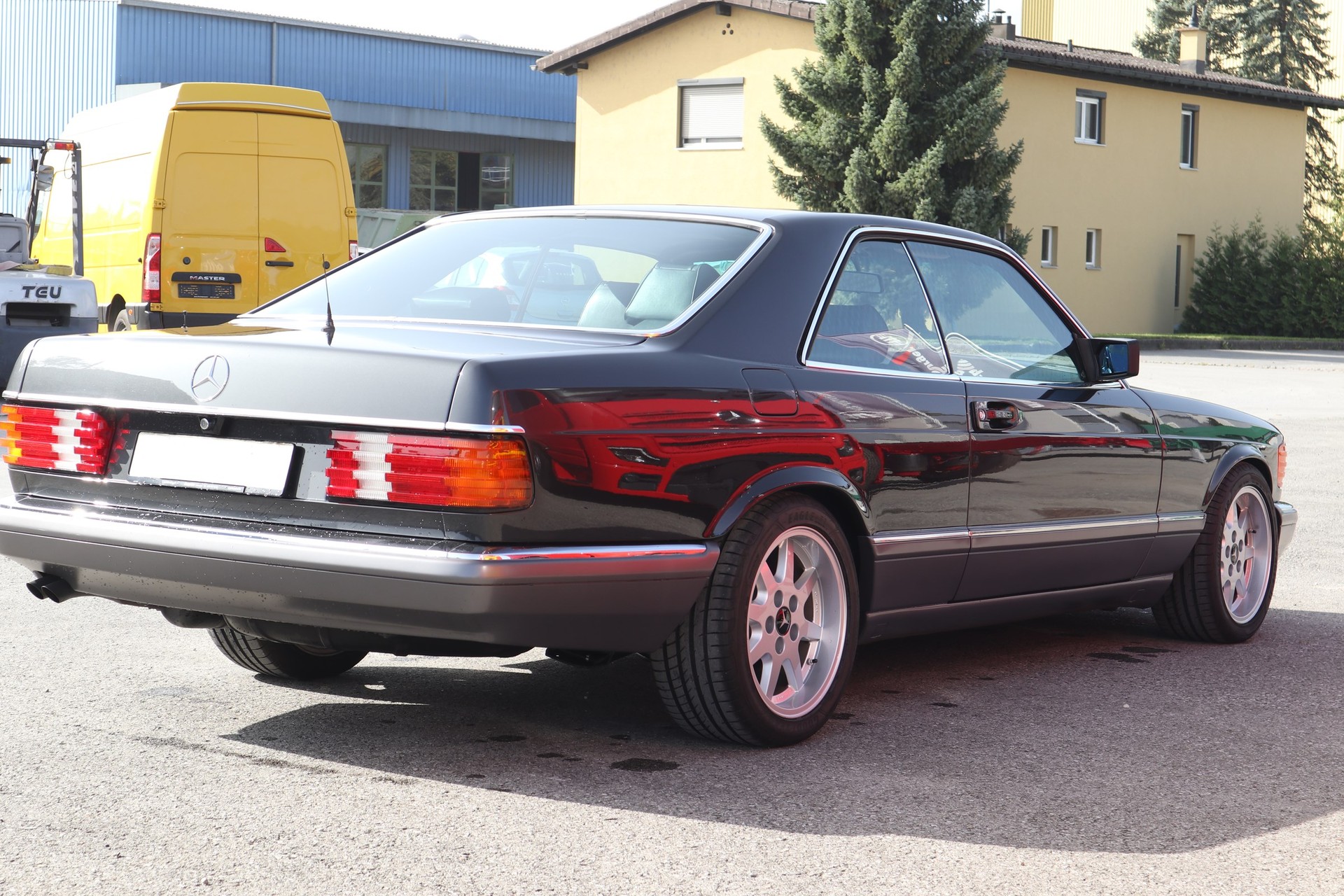 MERCEDES-BENZ 560 SEC Automatic-image-4