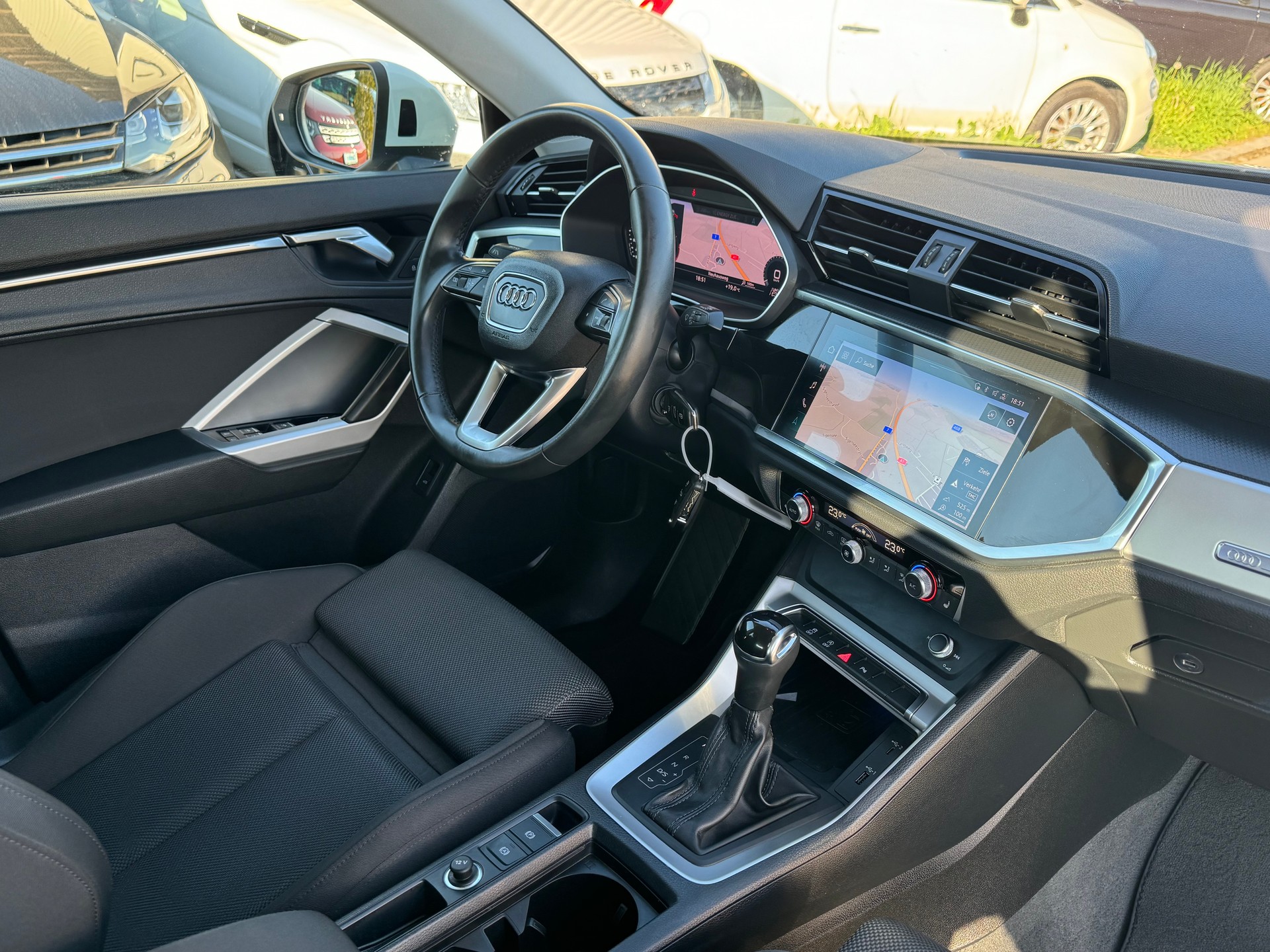 AUDI Q3 35 TDI S-tronic-image-6
