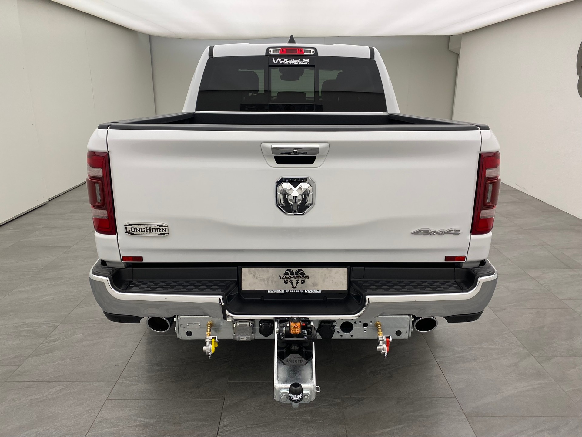 DODGE Ram 1500 5.7 V8 Longhorn 10.5T eTorque-image-4