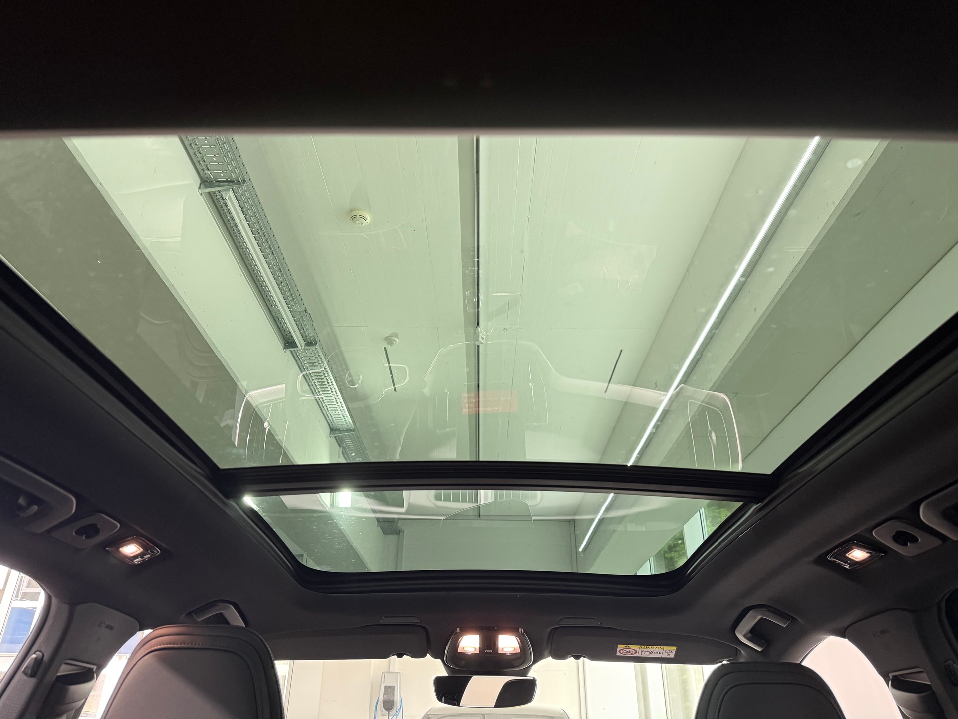 VOLVO XC60 2.0 T6 TE Black Edition e-image-9