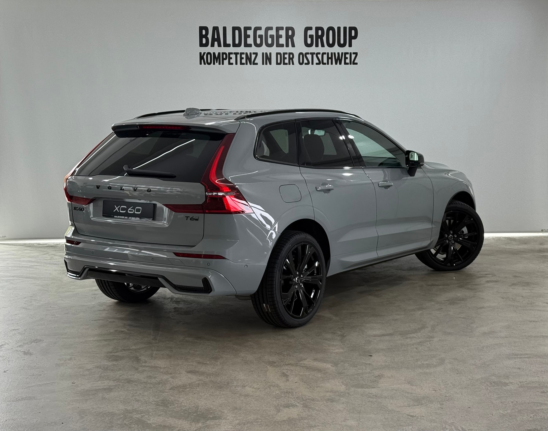 VOLVO XC60 2.0 T6 TE Black Edition e-image-2