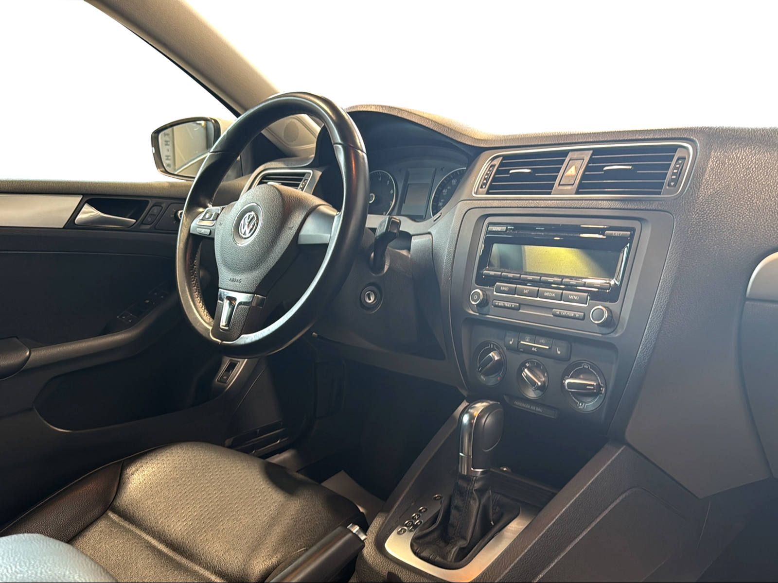 VW JETTA 1.8 TSI USA Import-image-8