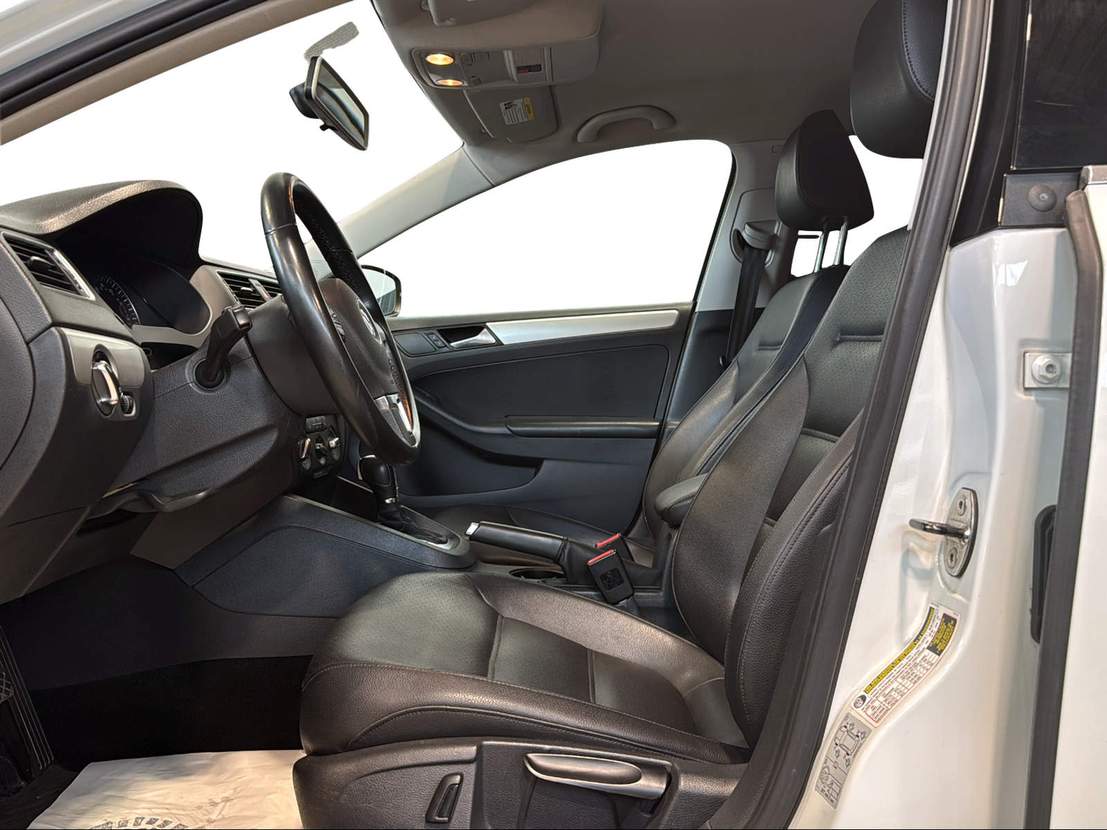 VW JETTA 1.8 TSI USA Import-image-12