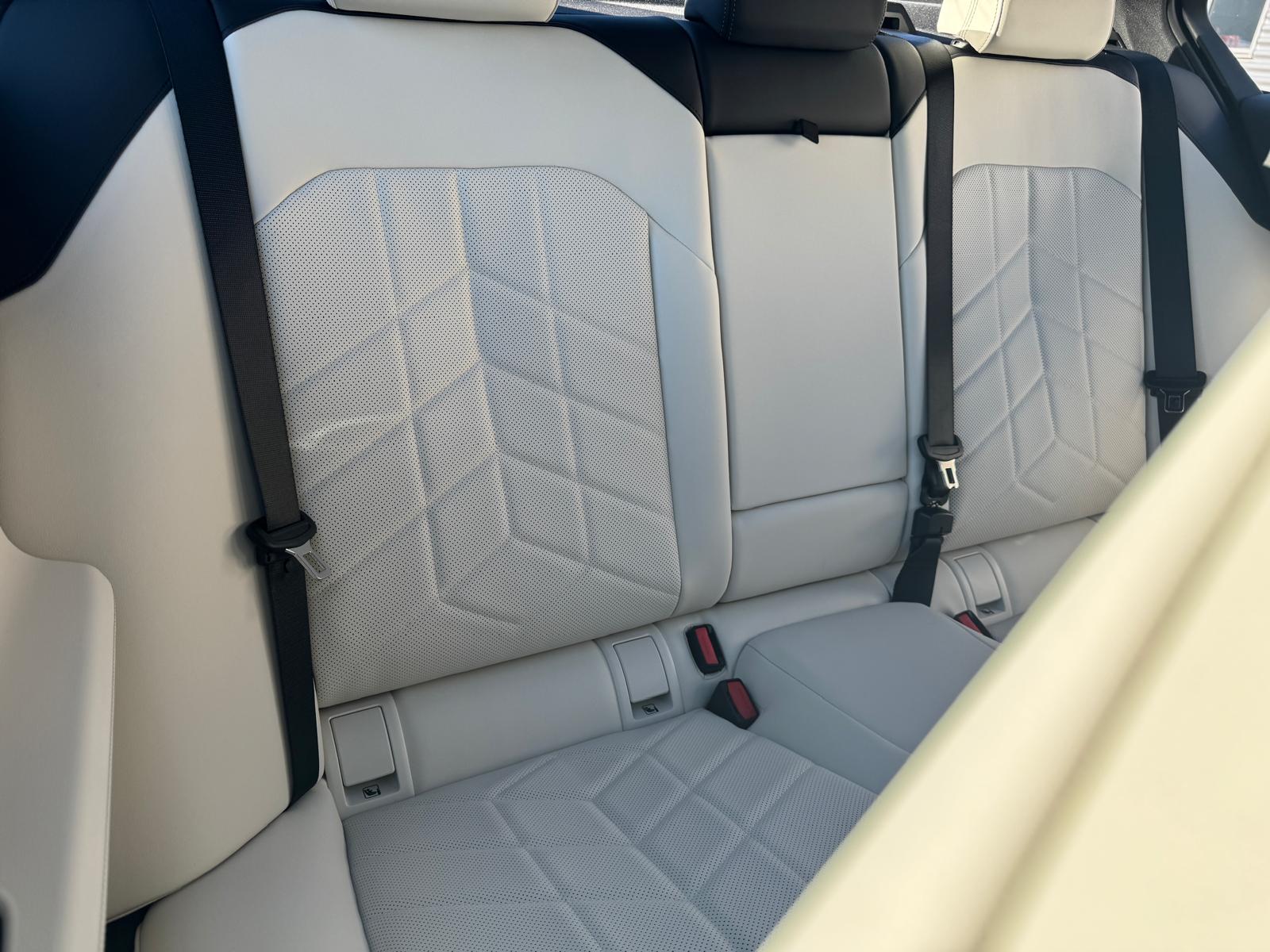 BMW 550e xDrive M Sport Steptronic-image-8