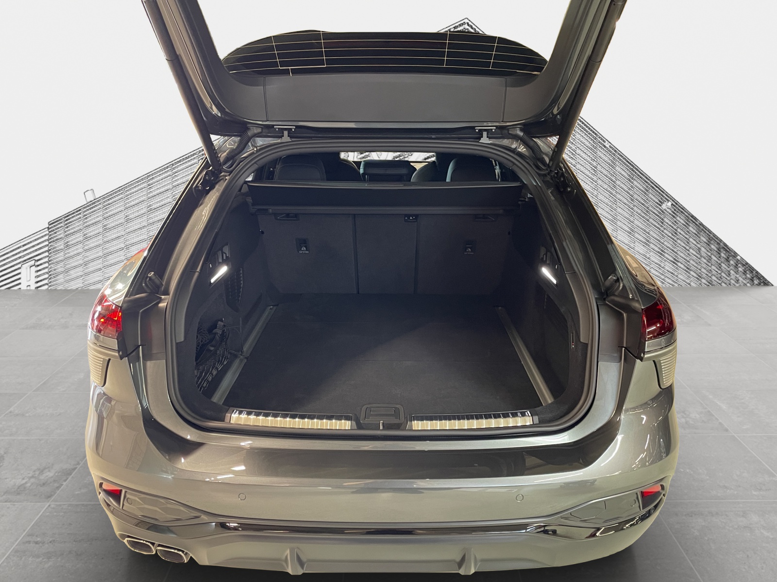 AUDI A6 Avant TDI quattro 150 kW S tronic-image-12
