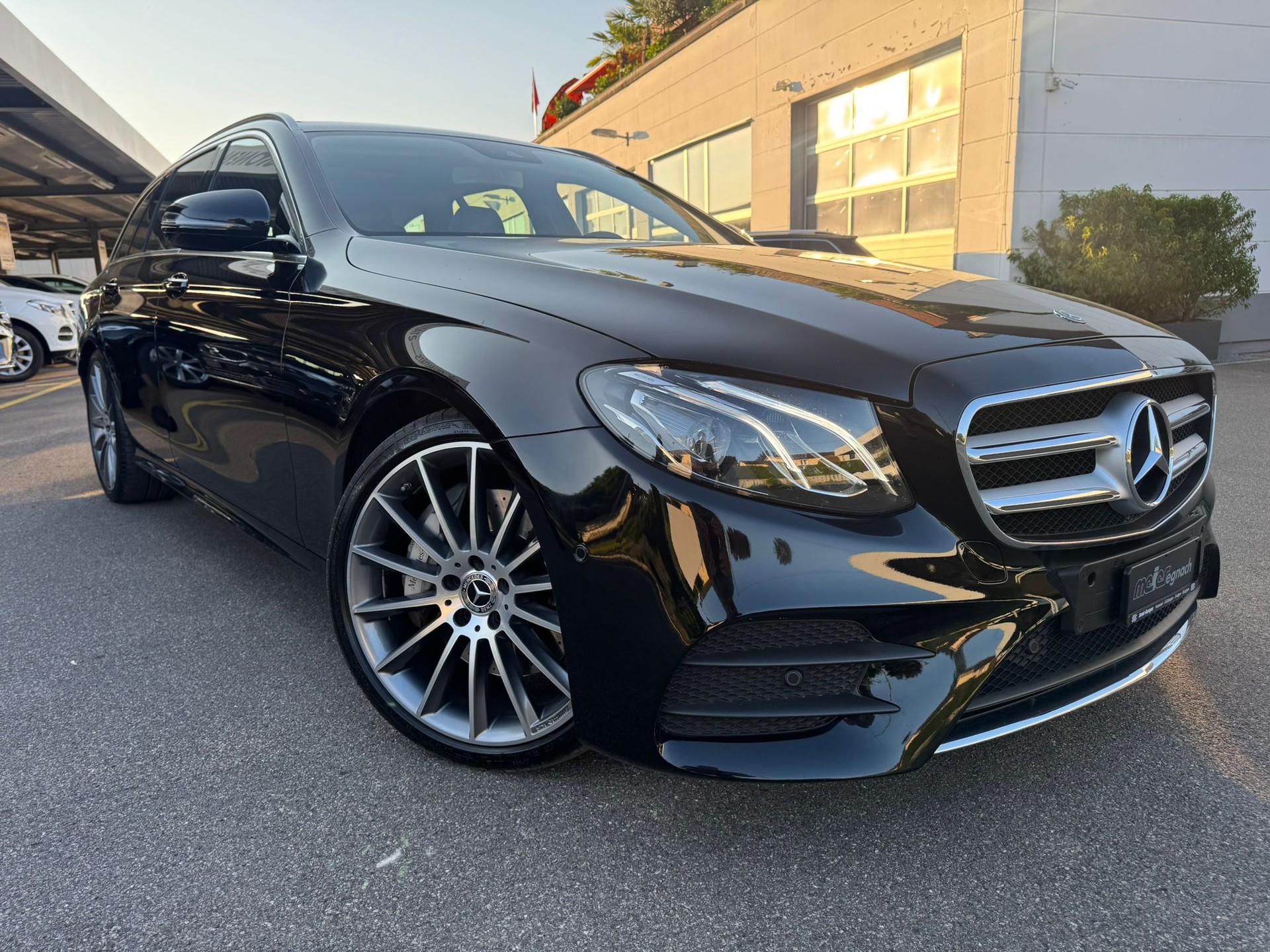MERCEDES-BENZ E 350 d AMG Line 9G-Tronic-image-1