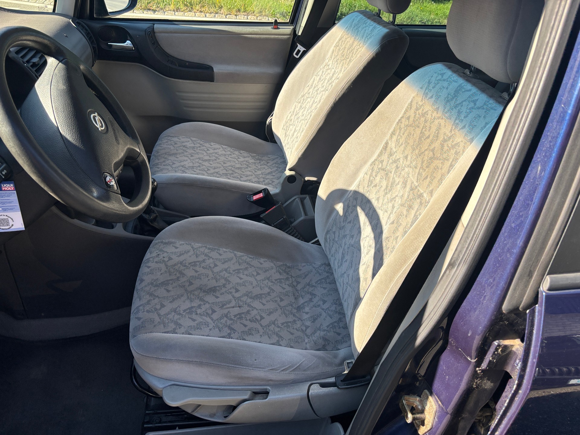 OPEL Zafira 1.6i 16V Club-image-9