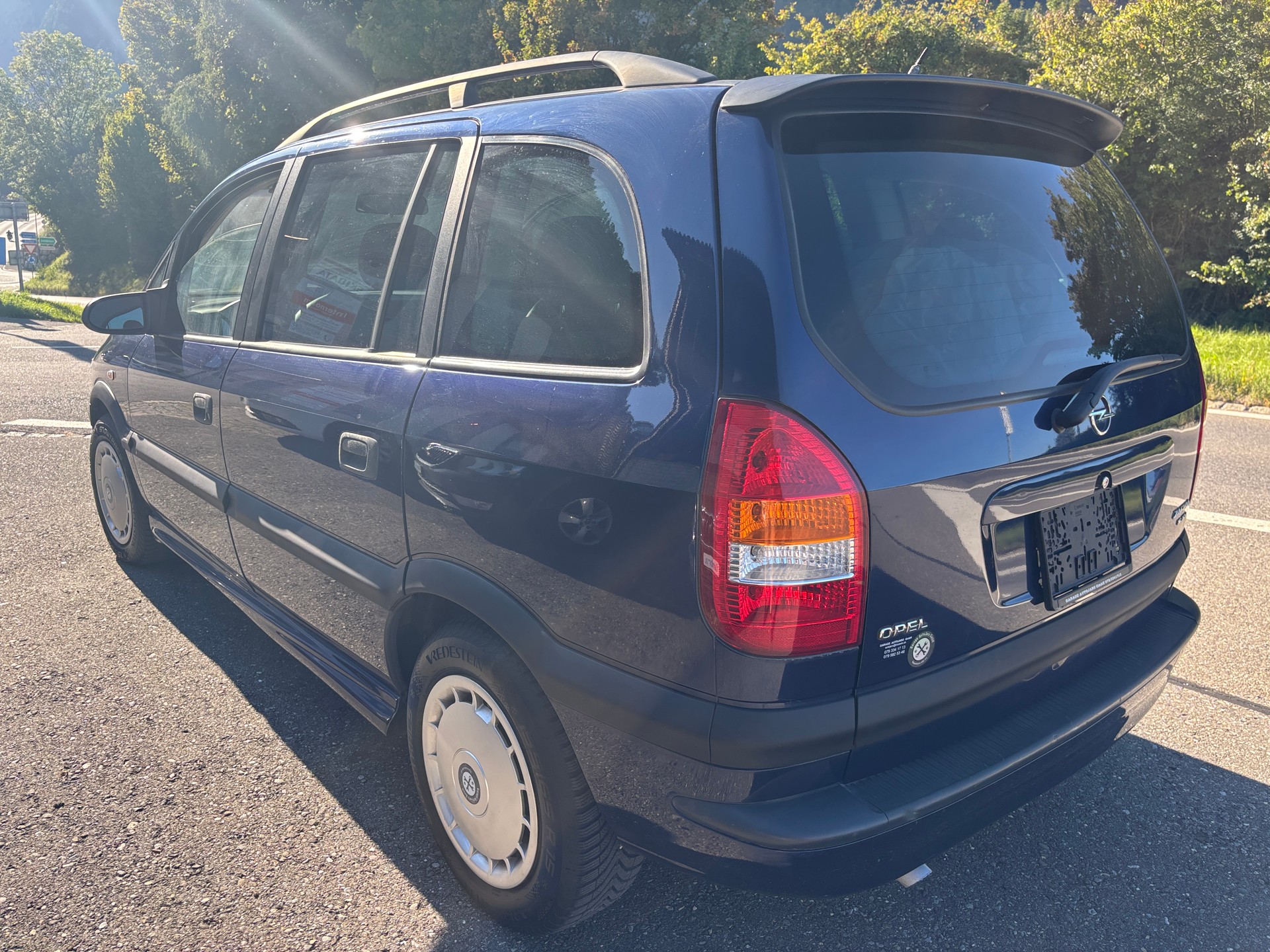 OPEL Zafira 1.6i 16V Club-image-5