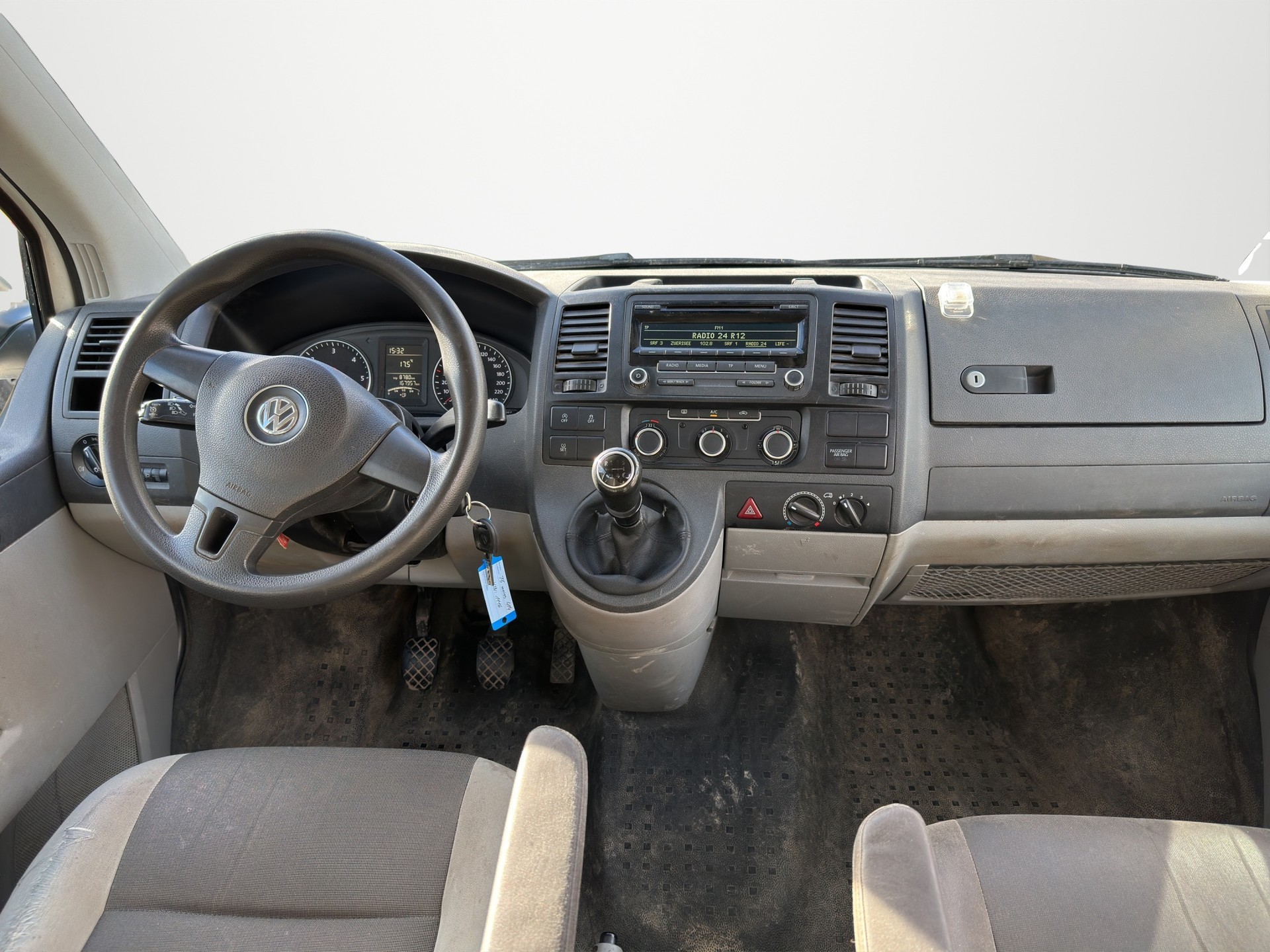 VW T5 2.0 TDI BMT 4Motion-image-12