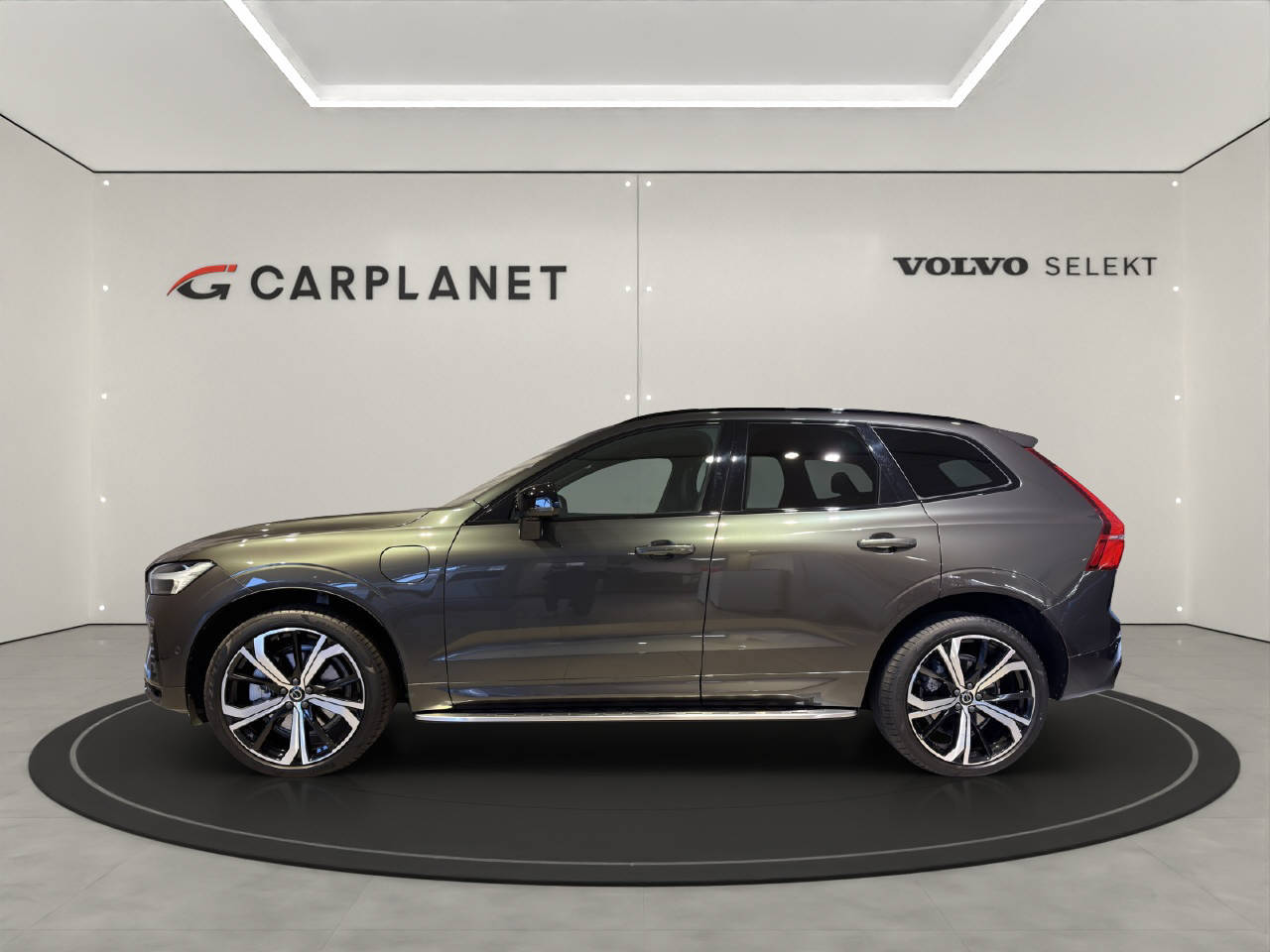 VOLVO XC60 2.0 T6 TE R-Design eAWD-showroom-element-1