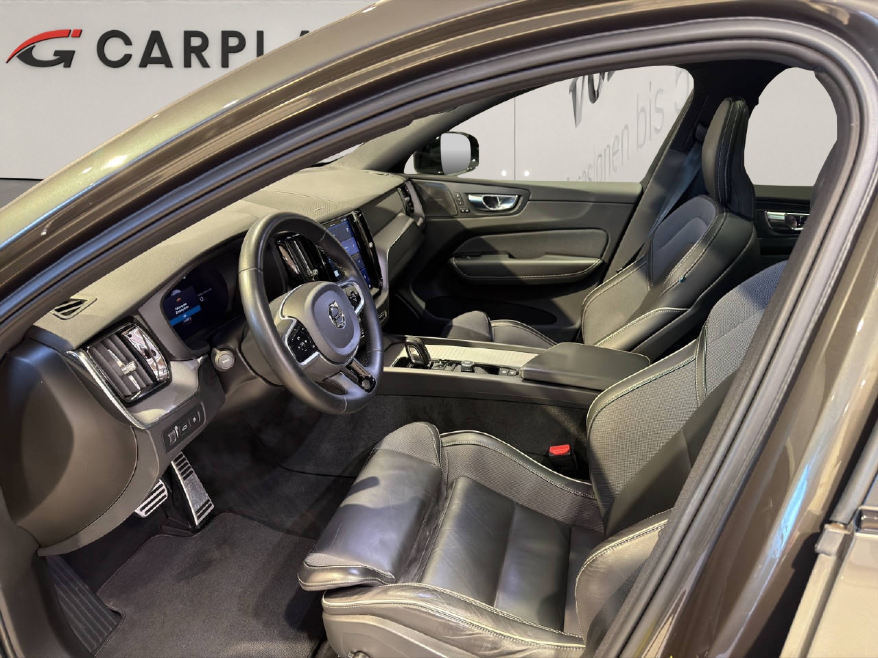 VOLVO XC60 2.0 T6 TE R-Design eAWD-image-5