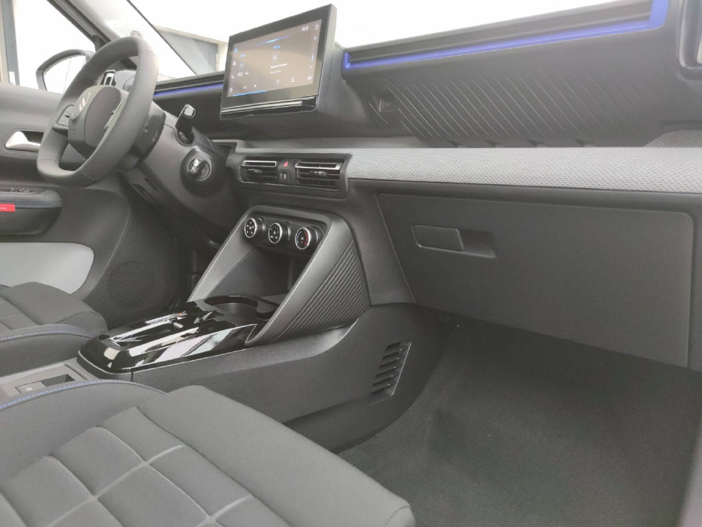 CITROEN C3 1.2 Hybrid Tonic-image-5