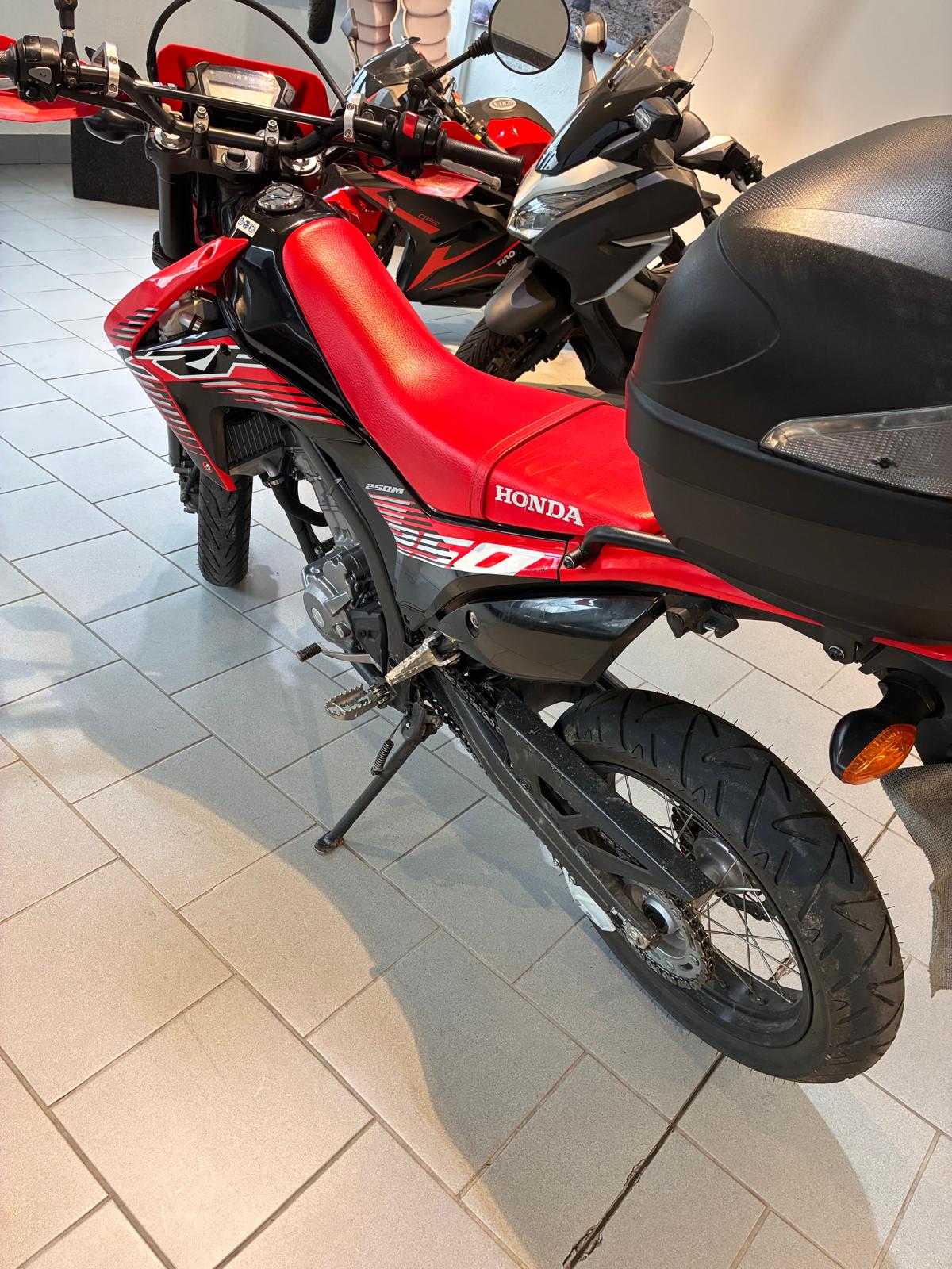 HONDA CRF 250 M-image-1