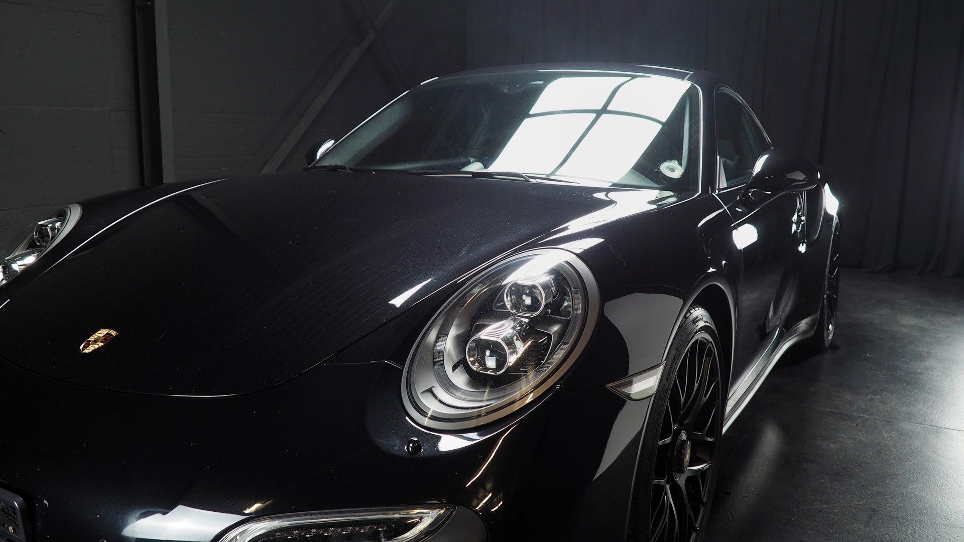 PORSCHE 911 Turbo S PDK-image-5