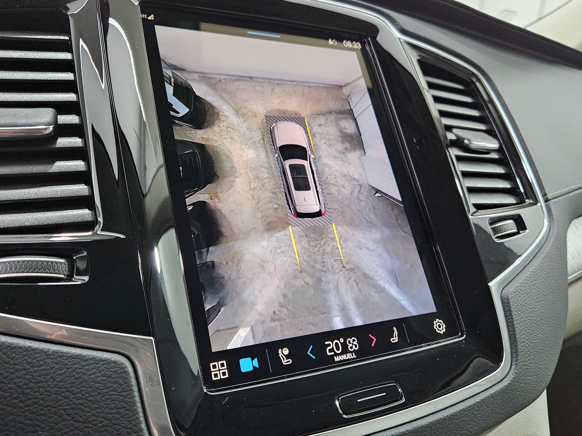 VOLVO XC90 2.0 T8 TE Ultimate Dark 7-image-8
