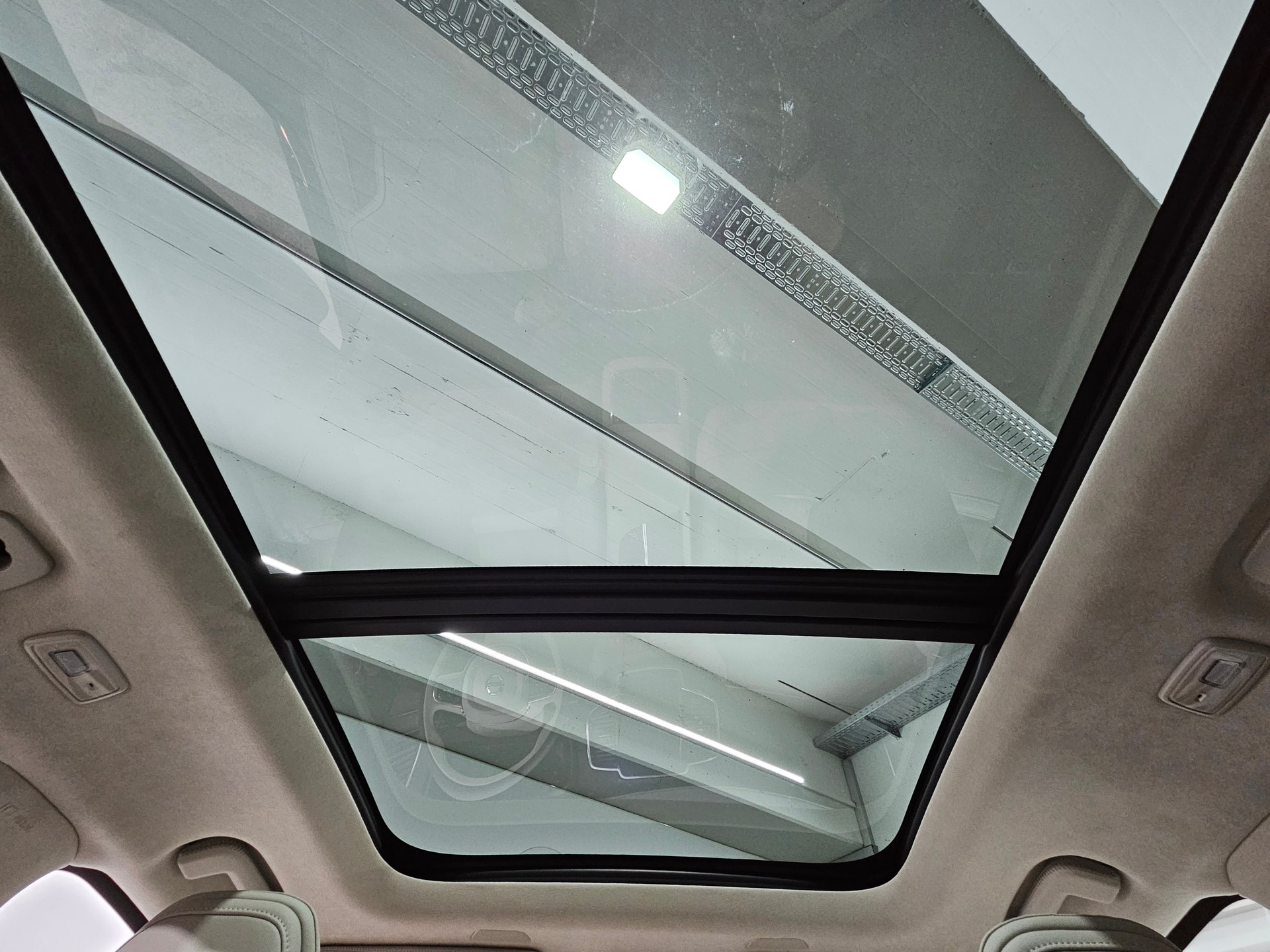 VOLVO XC90 2.0 T8 TE Ultimate Dark 7-image-9