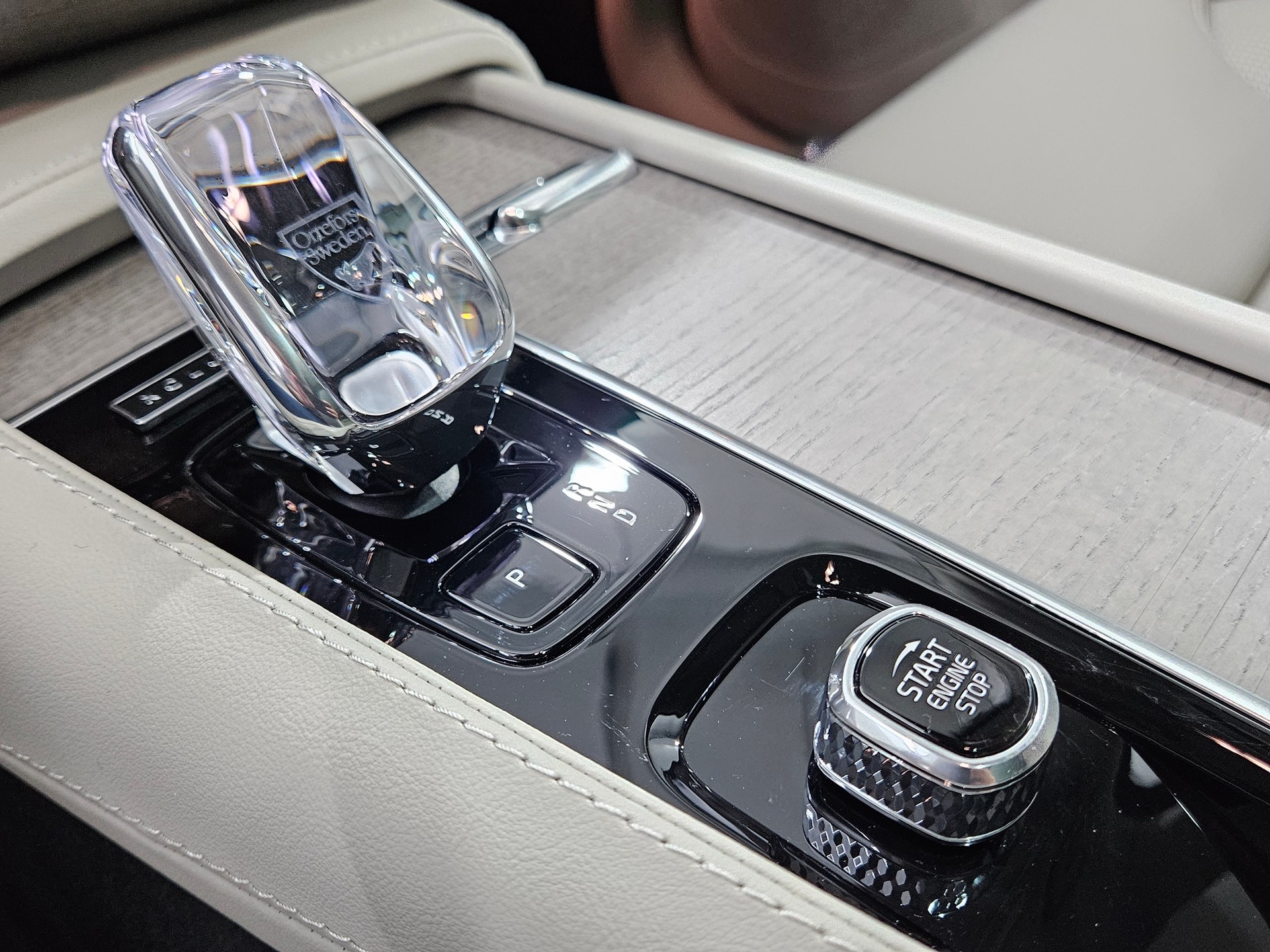 VOLVO XC90 2.0 T8 TE Ultimate Dark 7-image-10