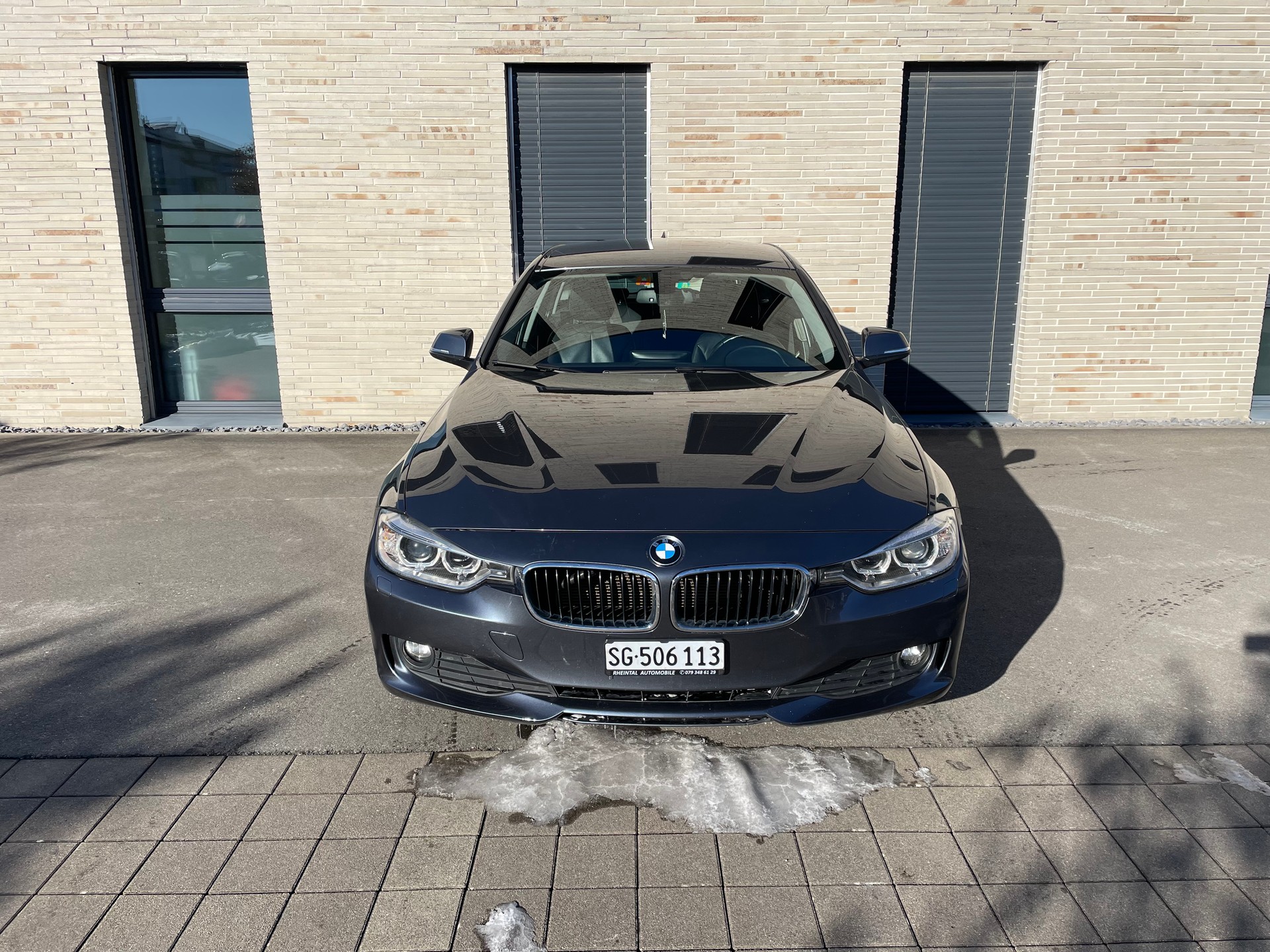 BMW 320d xDrive Touring Sport Line Steptronic-image-3