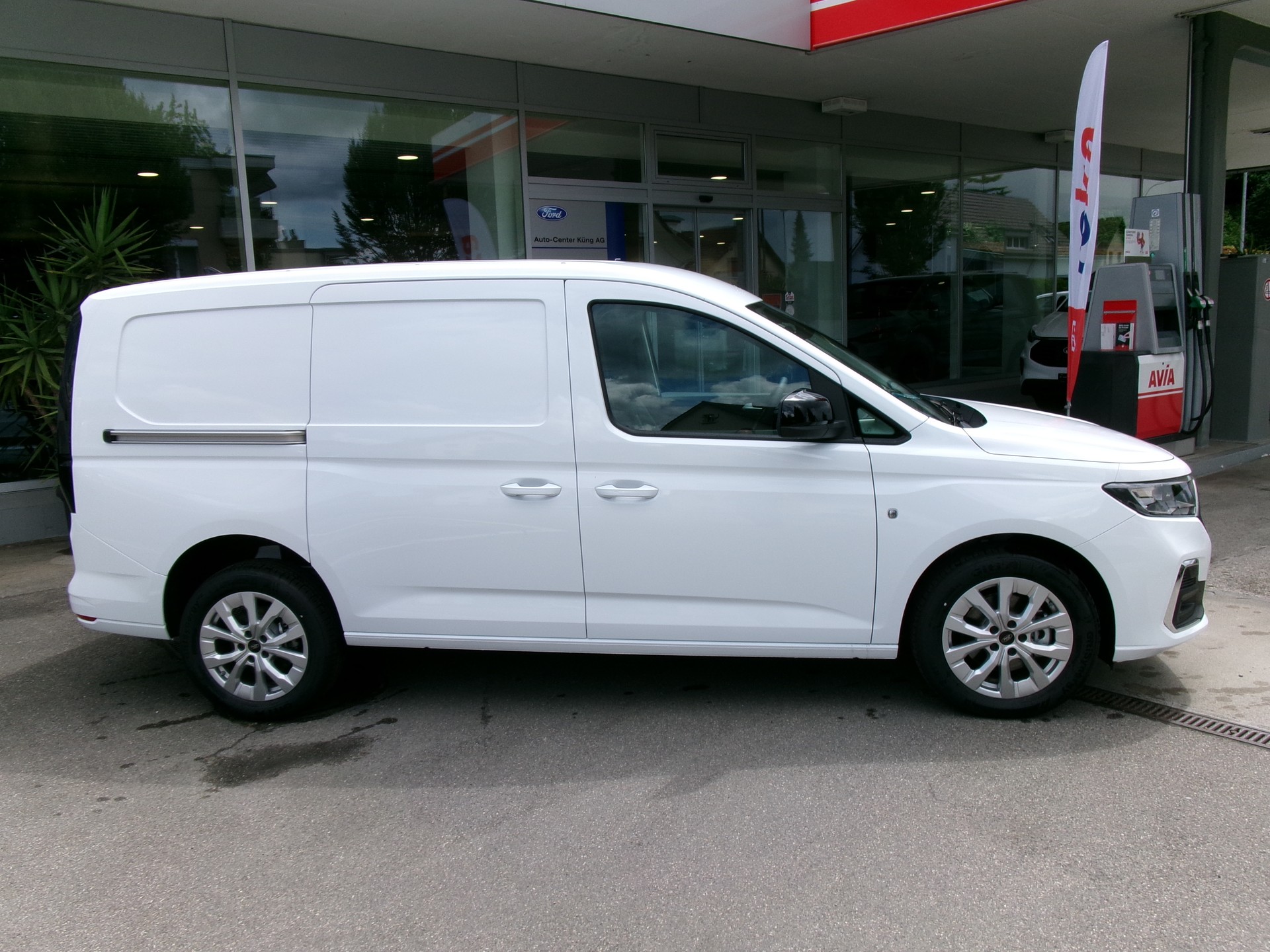 FORD Grand Transit Connect Kasten 2.0 EcoBlue Limited-showroom-element-2