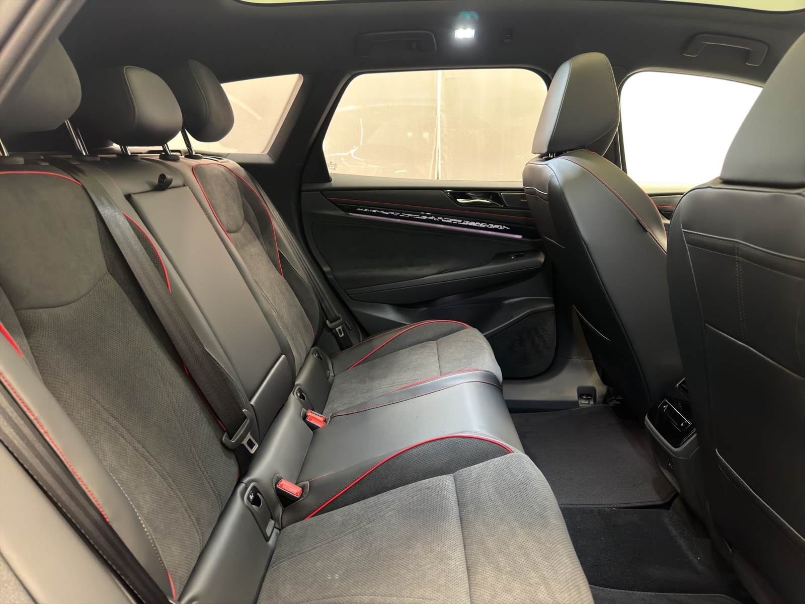 VW ID.7 Tourer GTX United 4motion-image-8
