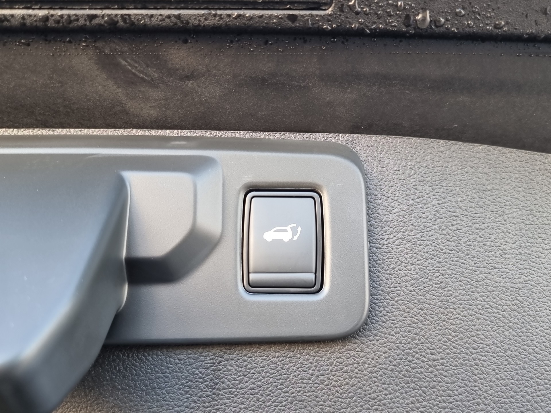 MITSUBISHI Grandis 1.8 HEV Instyle-image-14