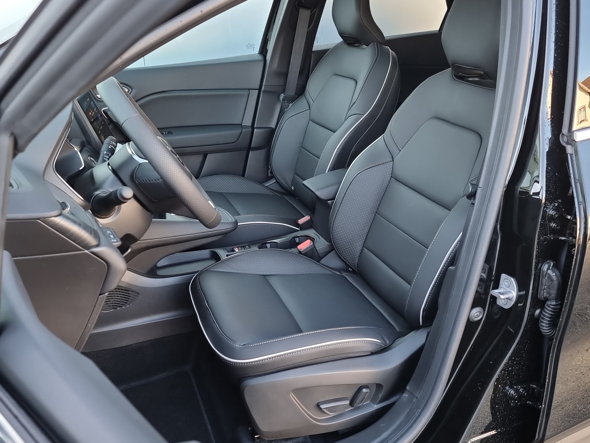 MITSUBISHI Grandis 1.8 HEV Instyle-image-11