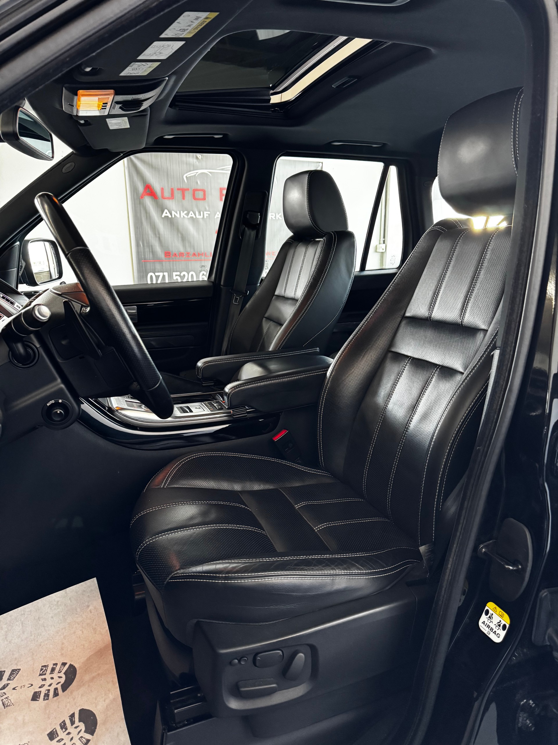 LAND ROVER Range Rover Sport 3.0 TDV6 HSE Automatic-image-14
