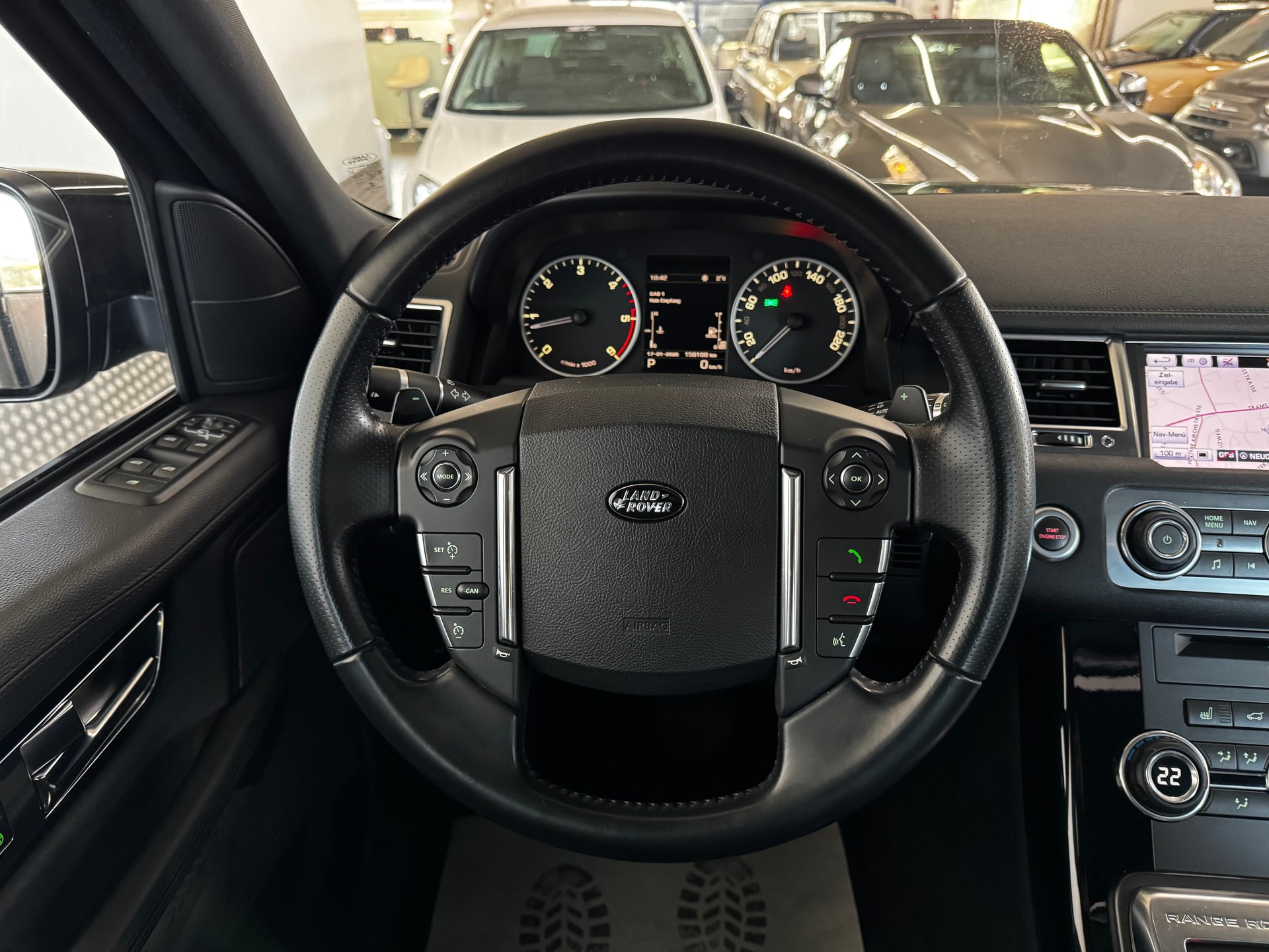 LAND ROVER Range Rover Sport 3.0 TDV6 HSE Automatic-image-19