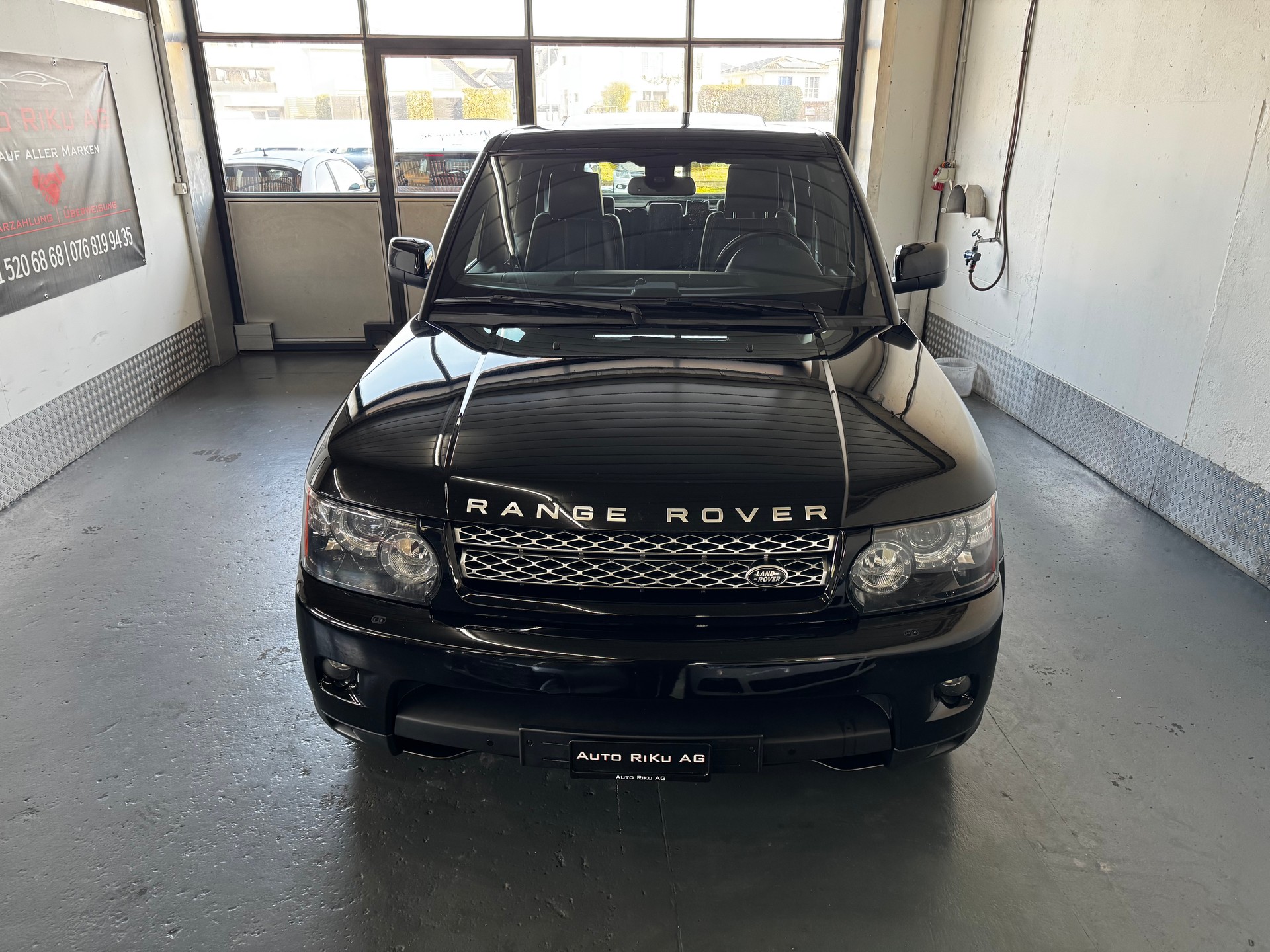 LAND ROVER Range Rover Sport 3.0 TDV6 HSE Automatic-image-3