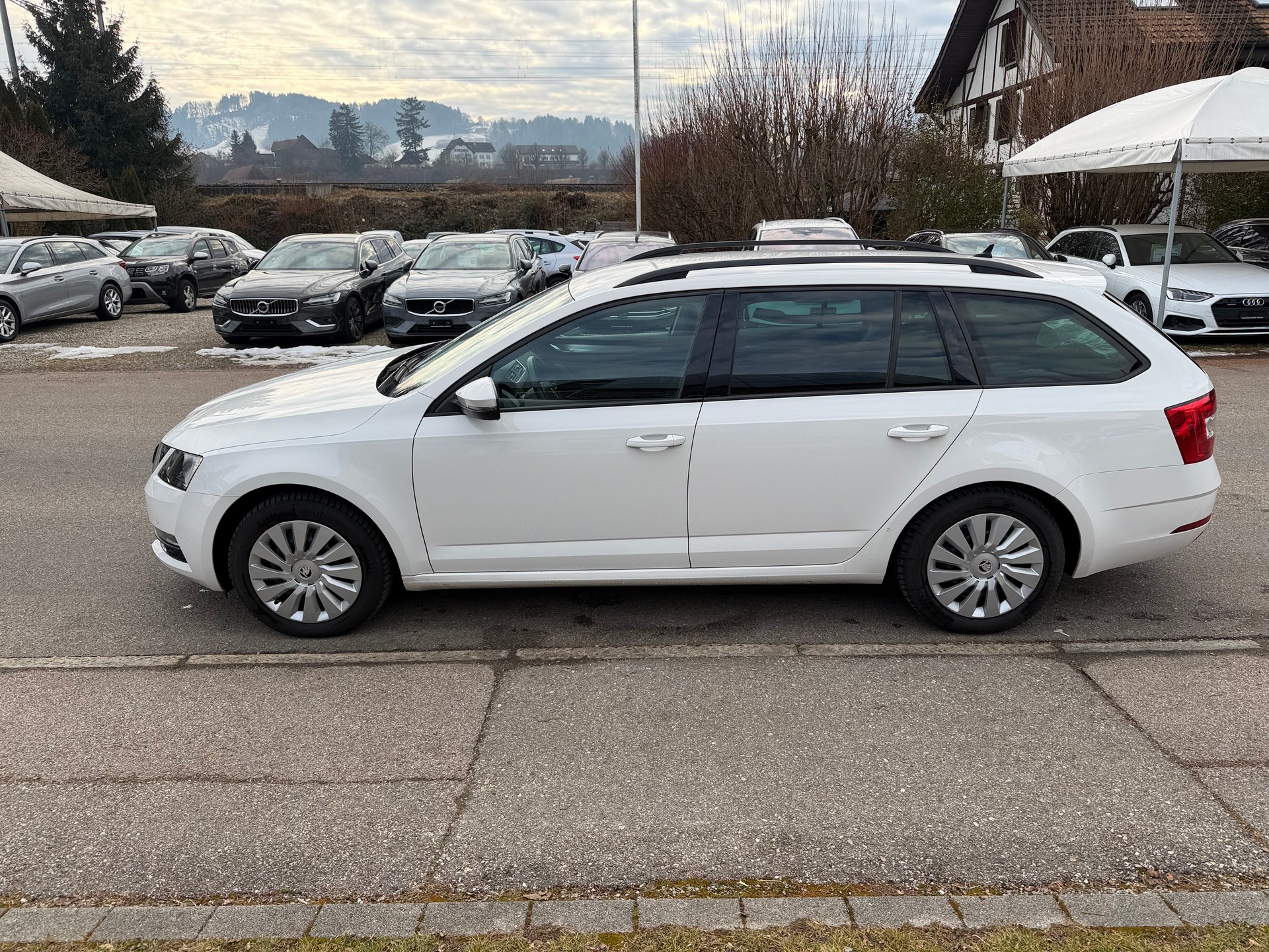 SKODA Octavia Combi 2.0 TDI Ambition 4x4-image-3