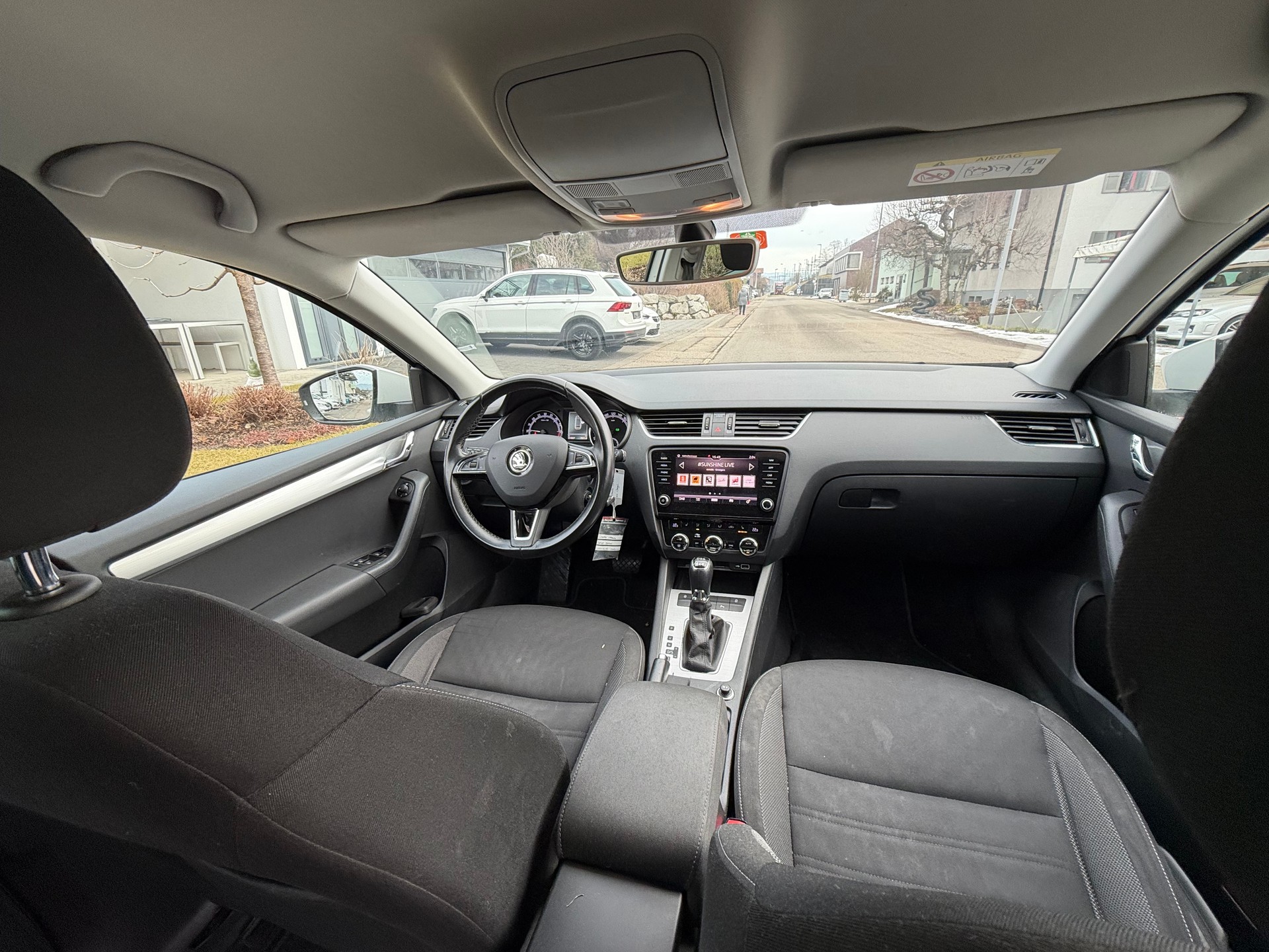 SKODA Octavia Combi 2.0 TDI Ambition 4x4-image-9