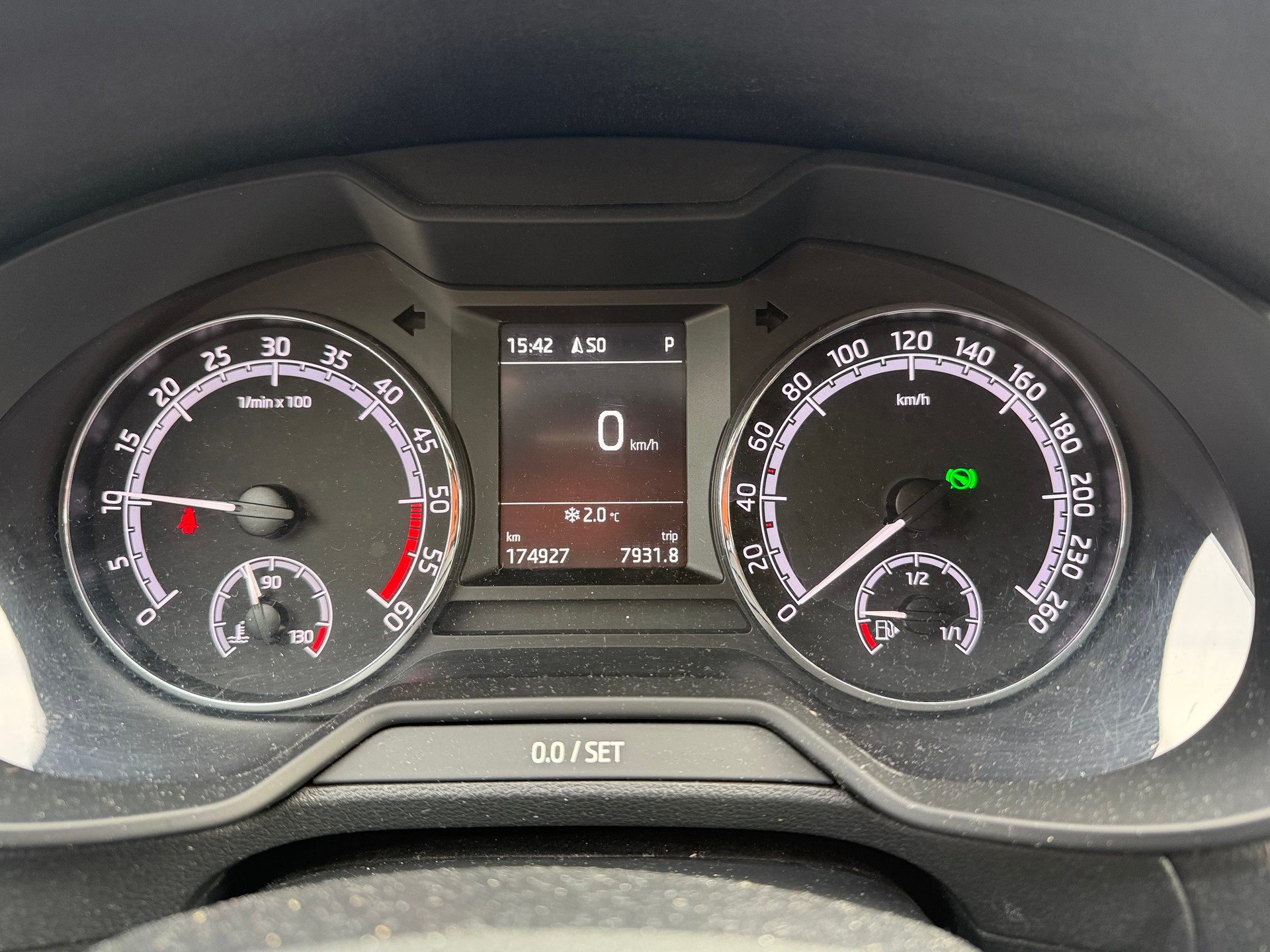 SKODA Octavia Combi 2.0 TDI Ambition 4x4-image-11