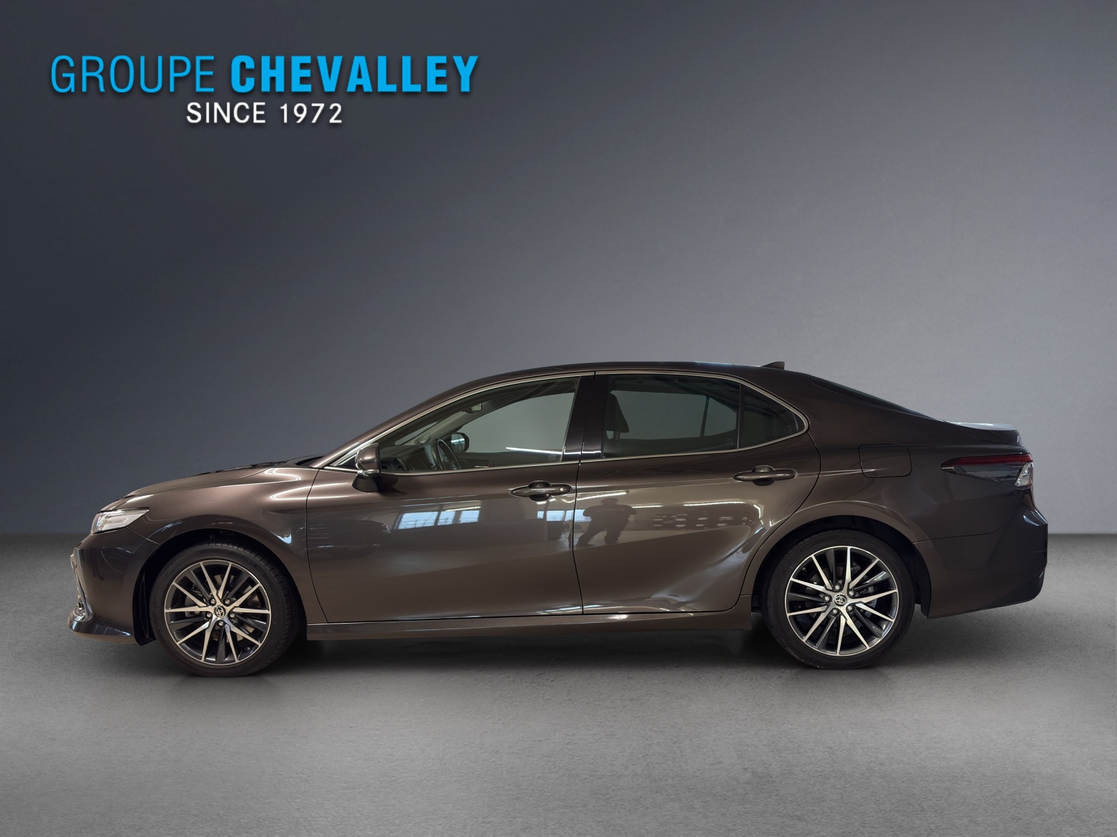 TOYOTA Camry 2.5 HSD e-CVT Prem.-showroom-element-2
