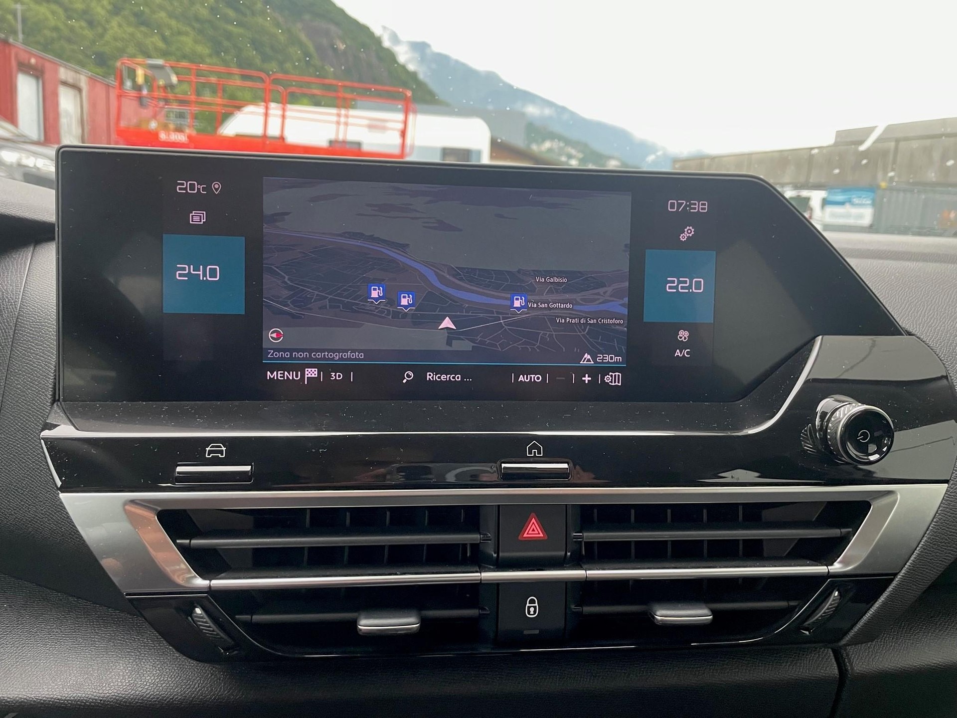 CITROEN C4 1.2 PureTech Swiss Edition-image-10