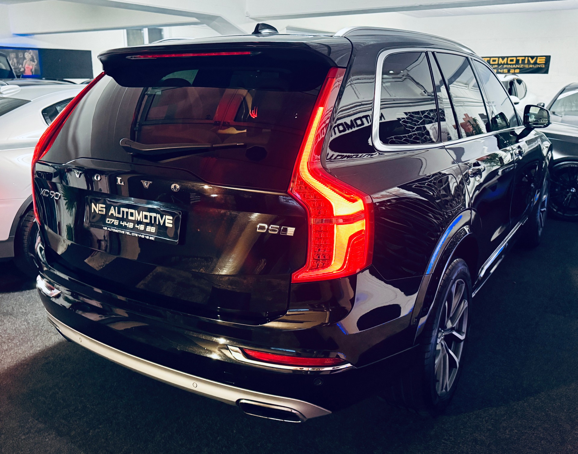 VOLVO XC90 D5 AWD Inscription Geartronic-showroom-element-3