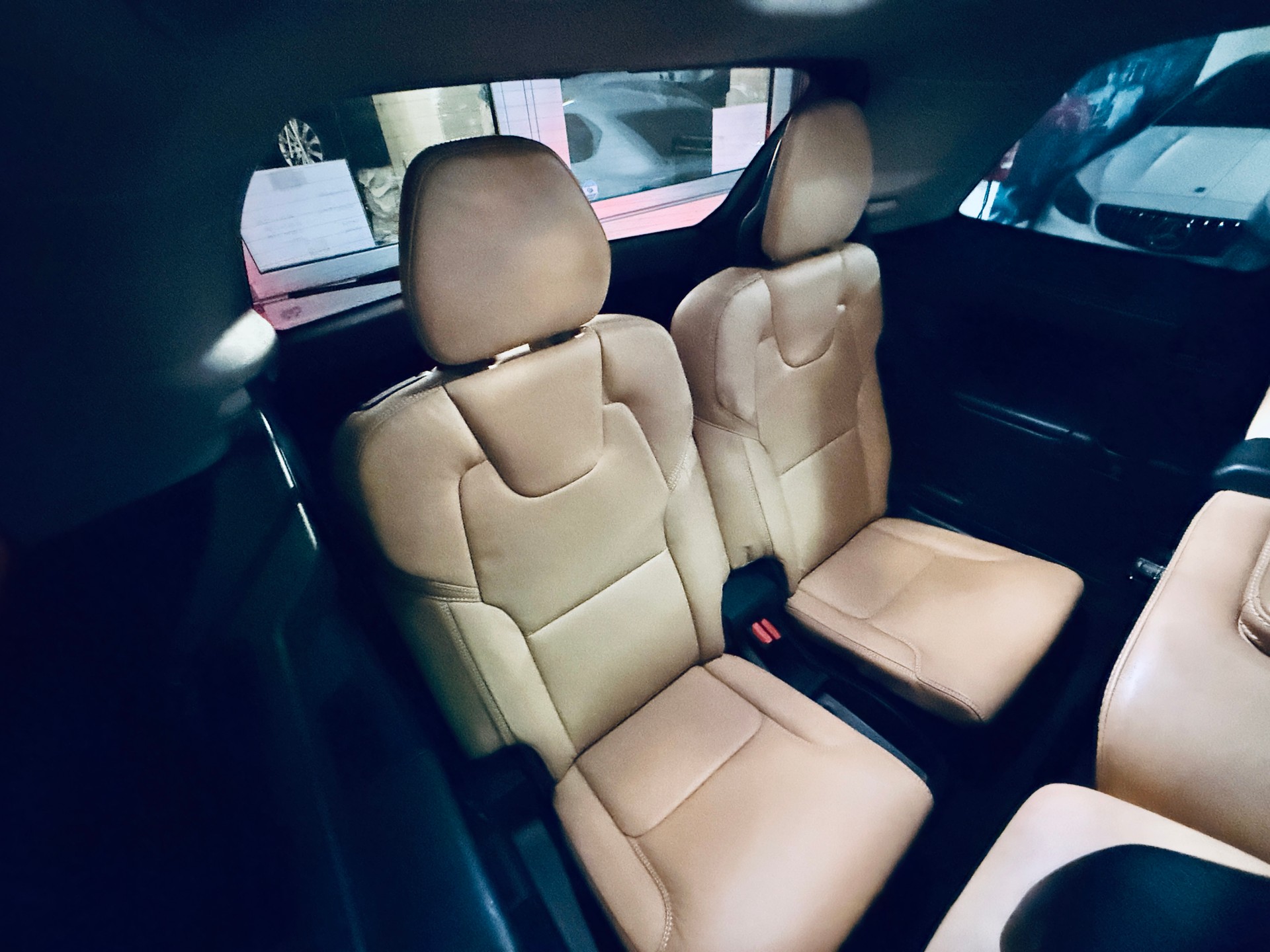VOLVO XC90 D5 AWD Inscription Geartronic-image-23