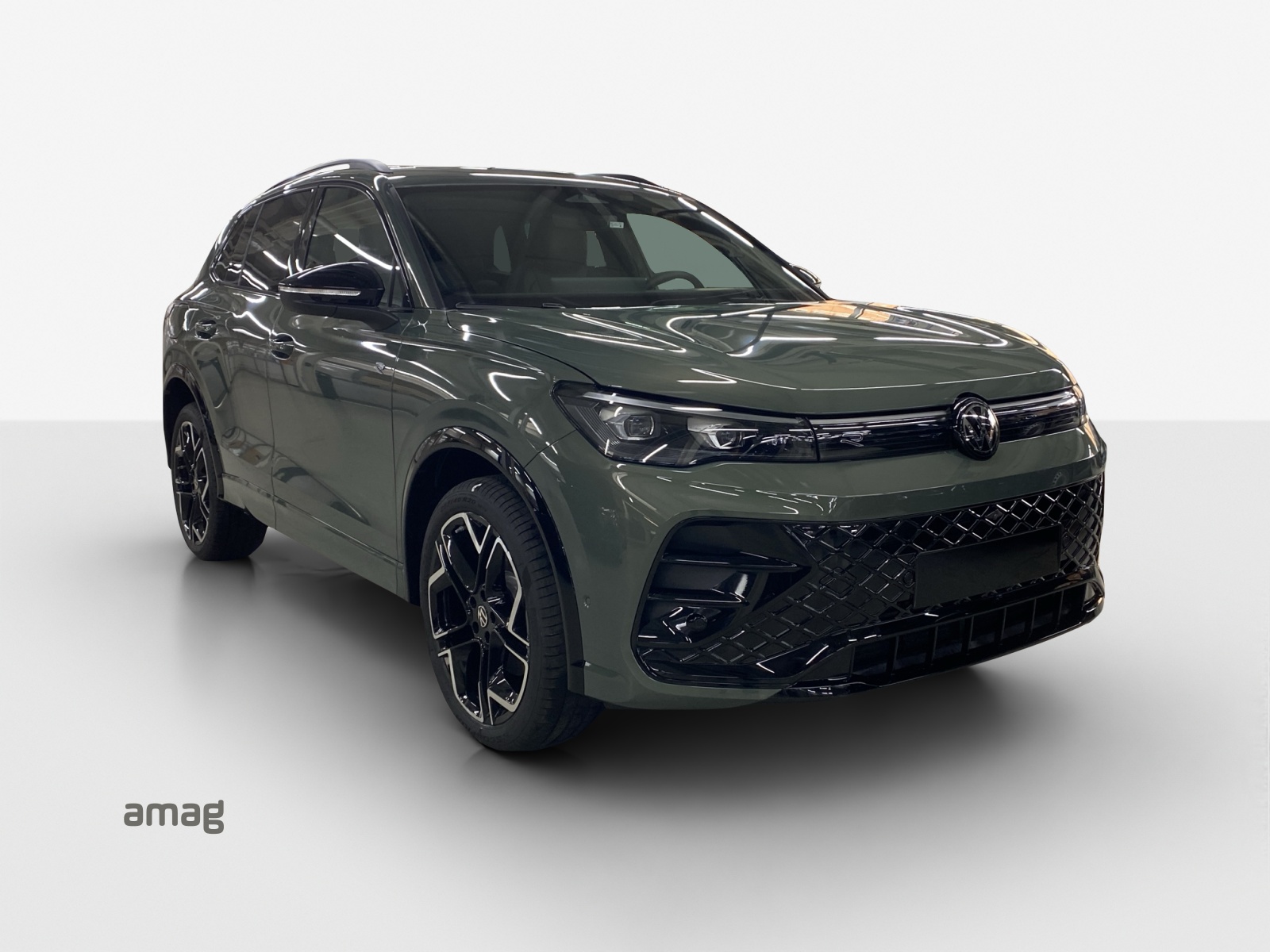 VW Tiguan 2.0 TSI DSG R-Line 4Motion-image-5