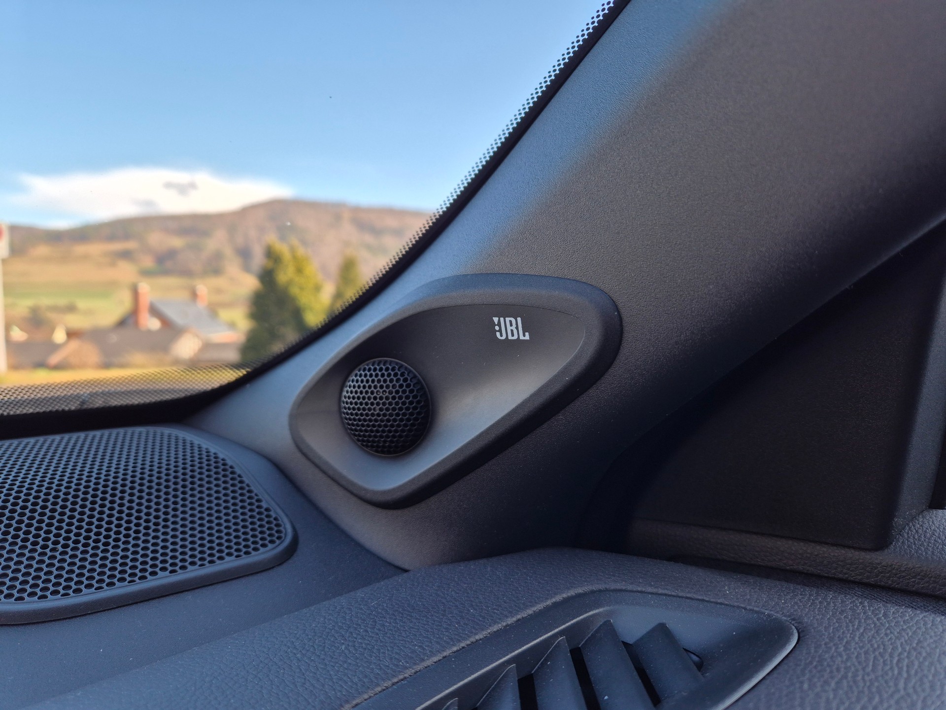 TOYOTA Yaris Cross 1.5 Adventure e-CVT AWDi-image-10