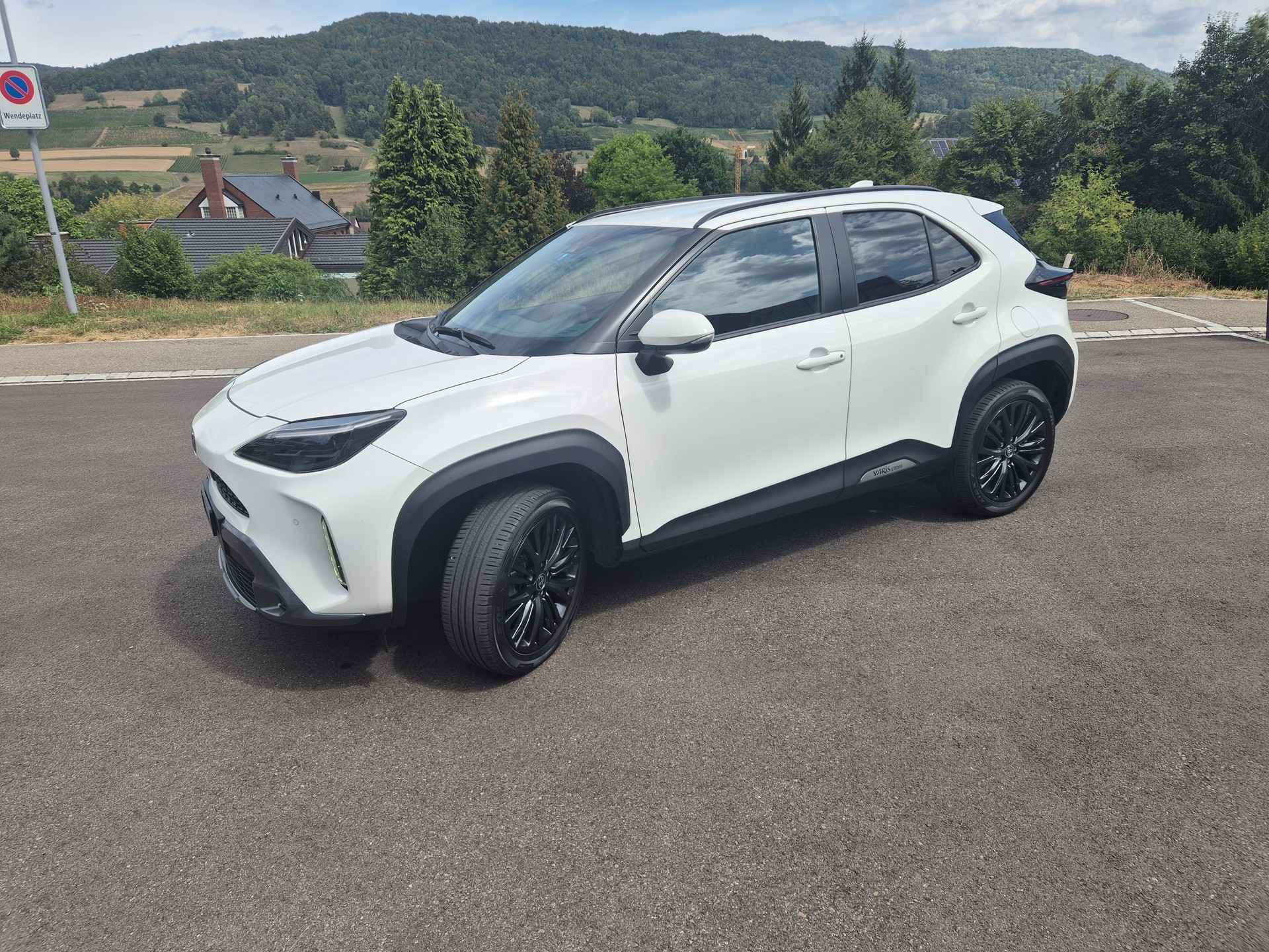 TOYOTA Yaris Cross 1.5 Adventure e-CVT AWDi